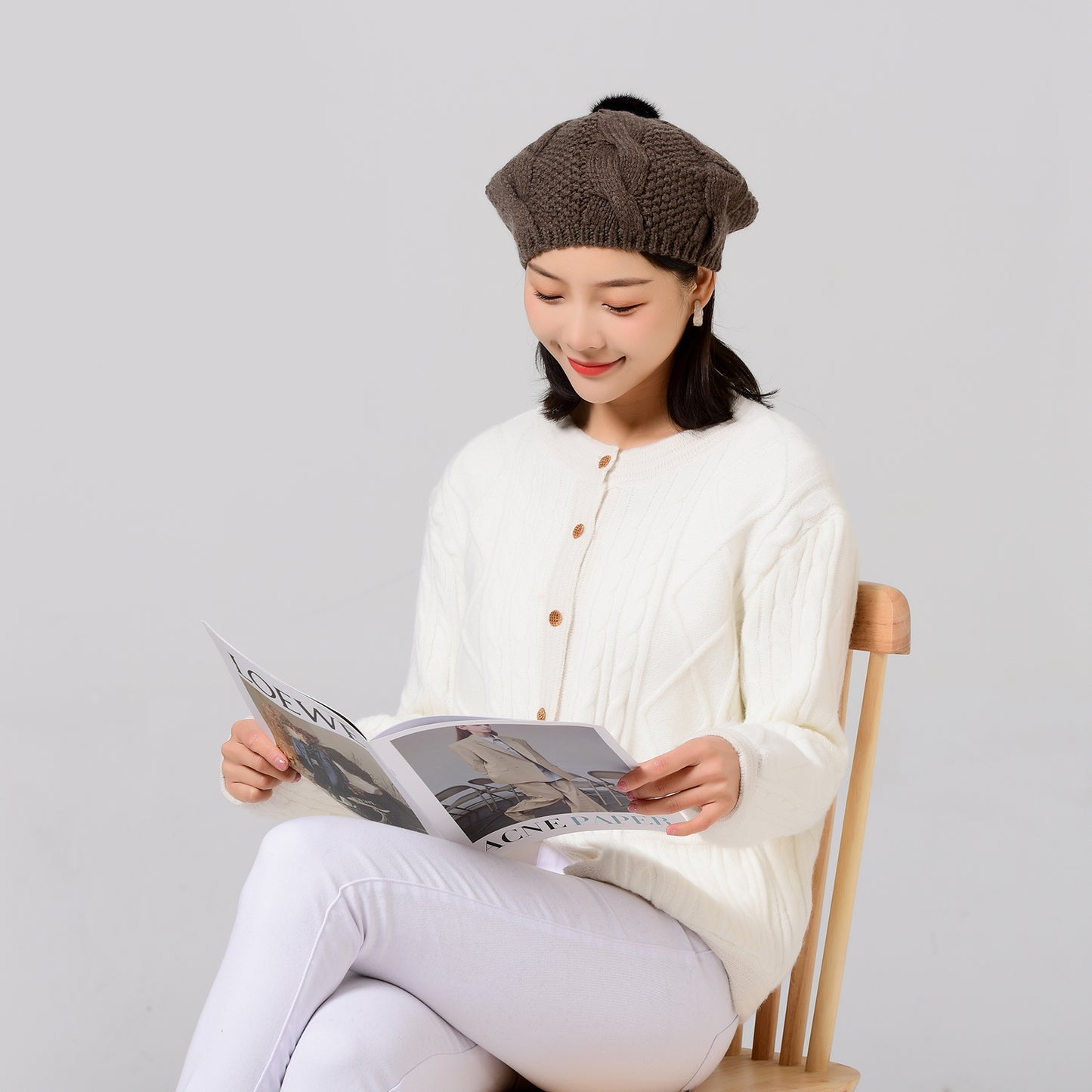 Women's cashmere hat with real mink ball