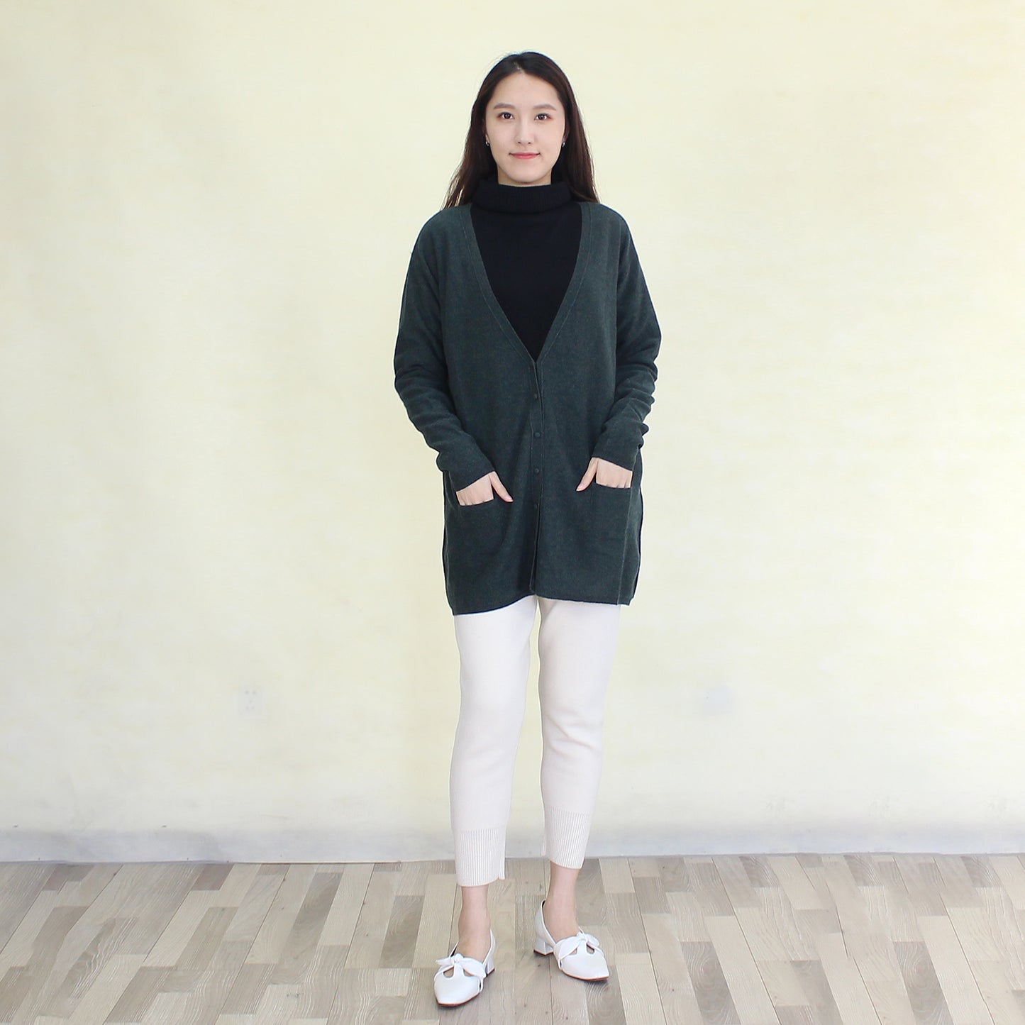Women's cashmere cardigan