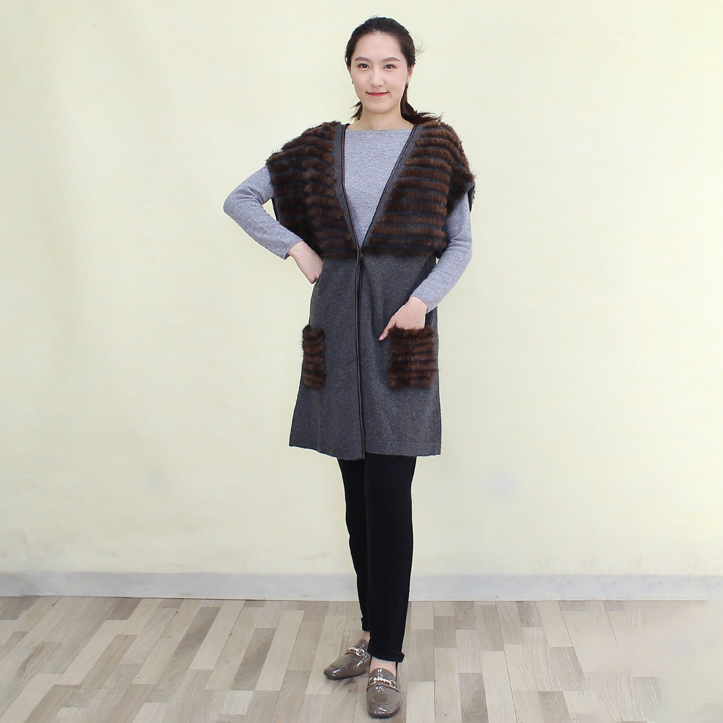 Women's cashmere with mink cardigan vest