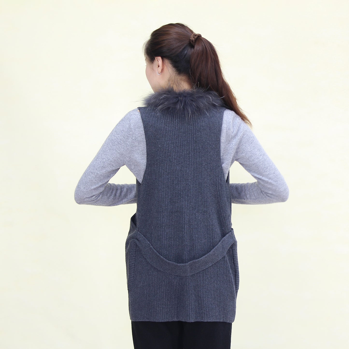 Women's cashmere with fox fur vest