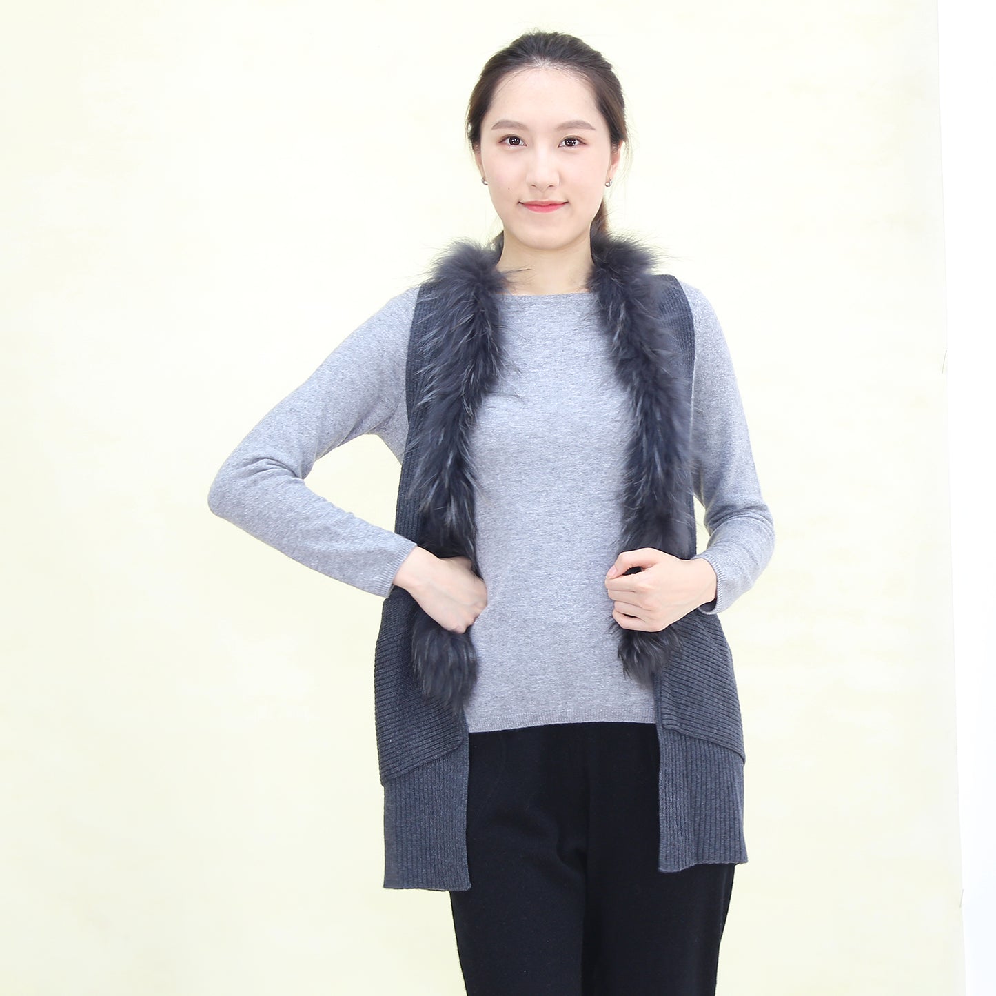 Women's cashmere with fox fur vest