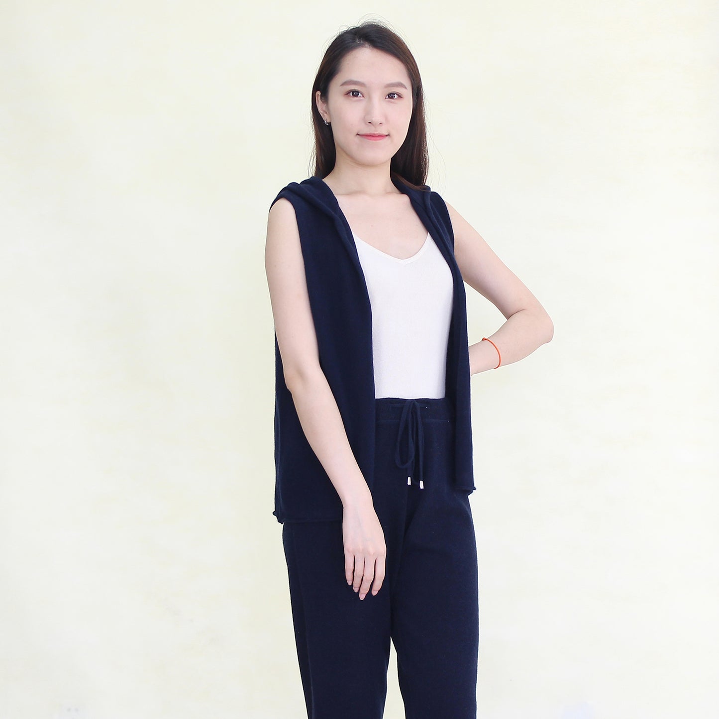 Women's cashmere vest