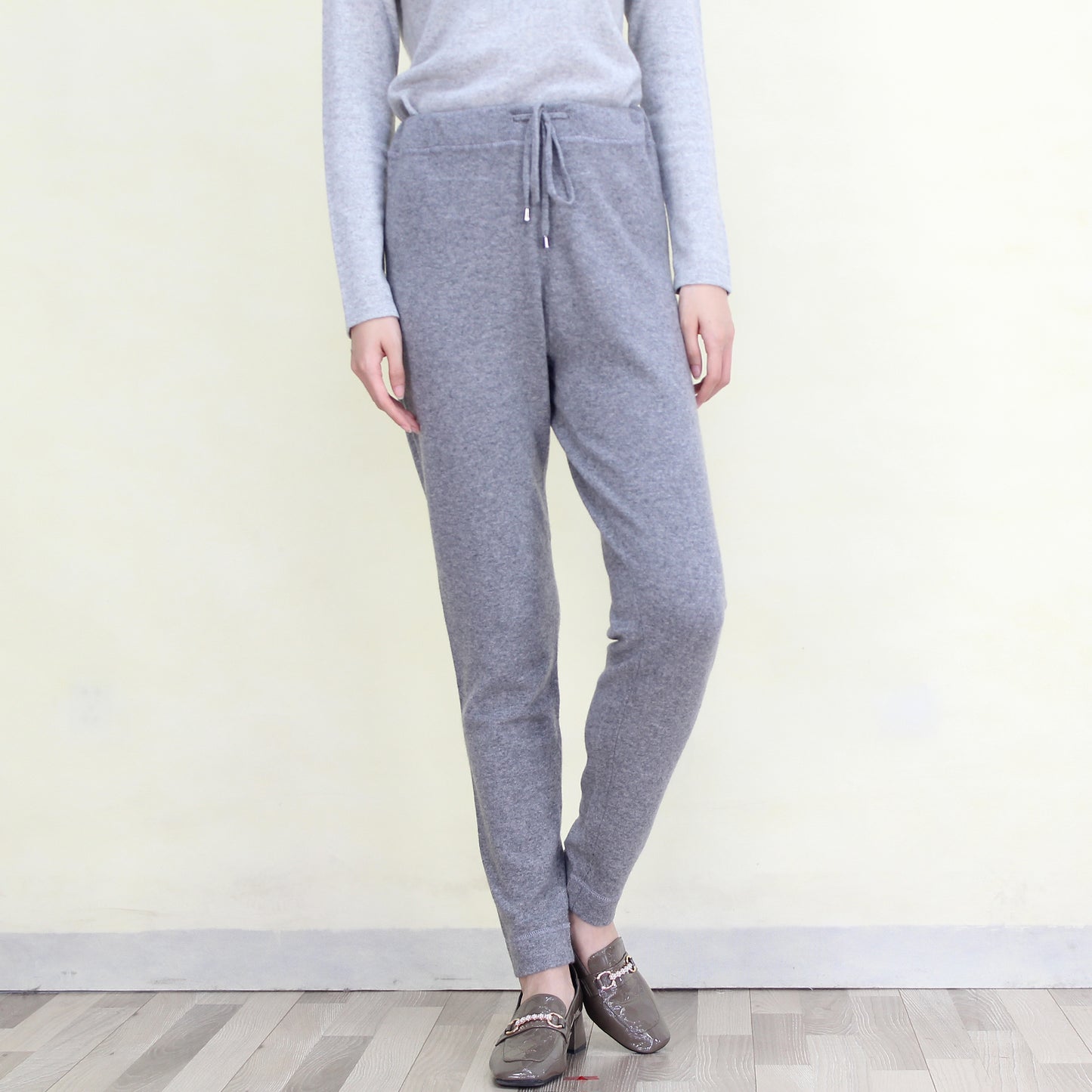Women's cashmere pants
