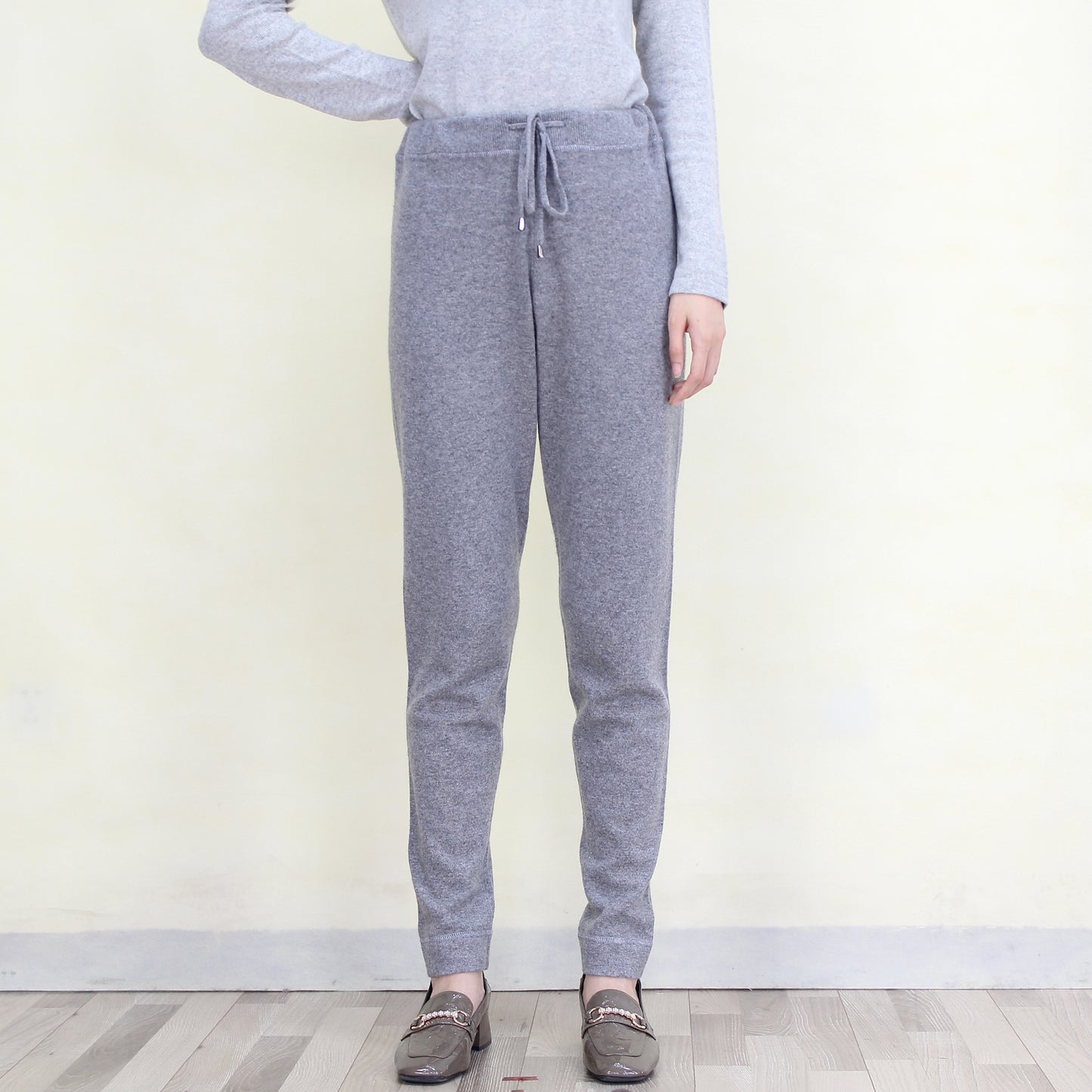 Women's cashmere pants