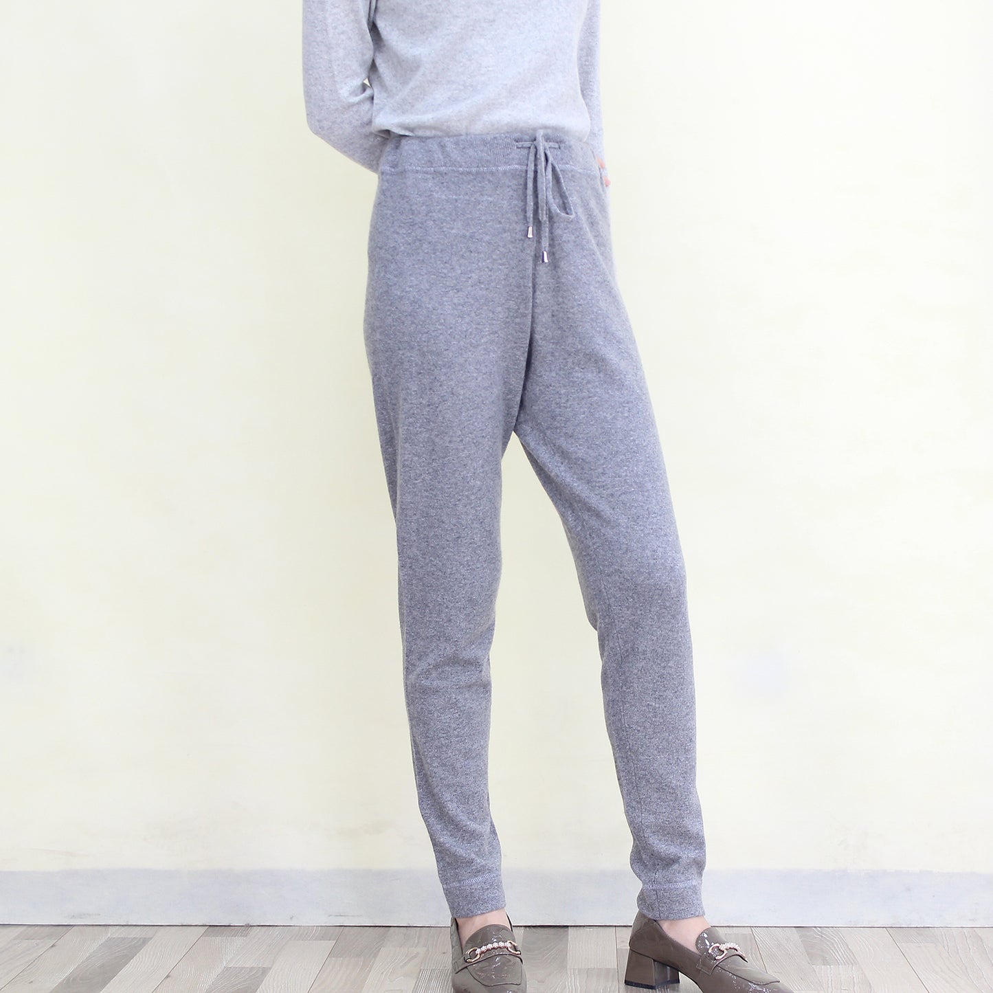 Women's cashmere pants
