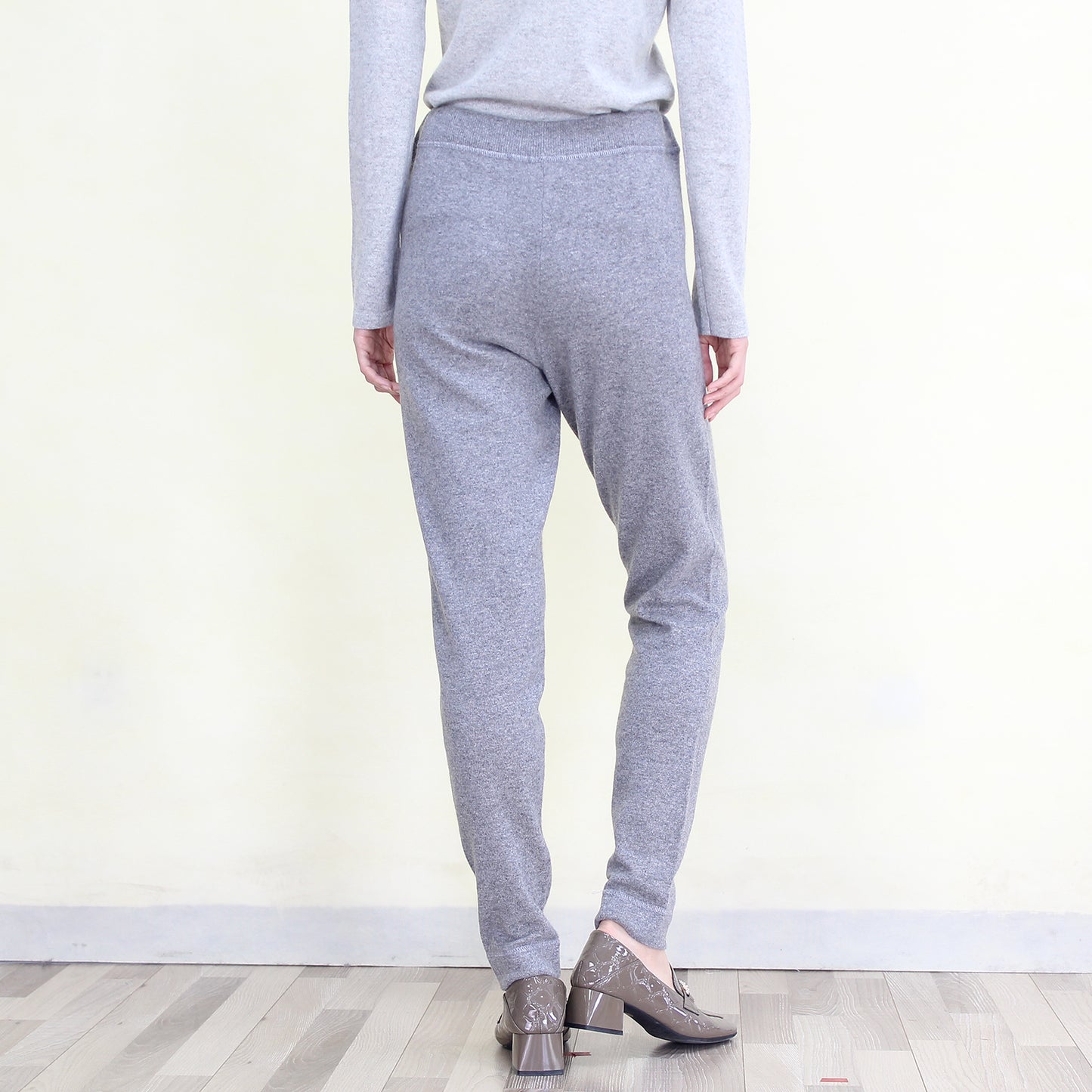 Women's cashmere pants