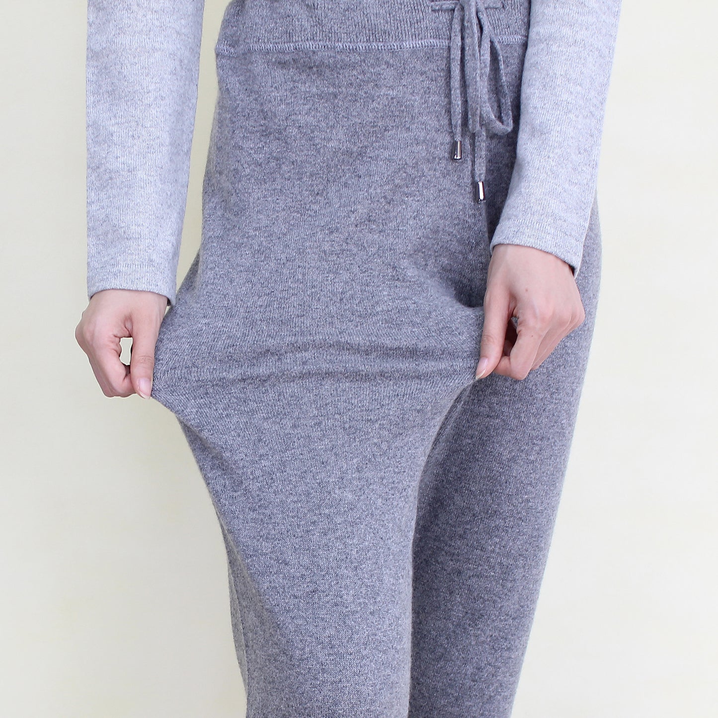 Women's cashmere pants
