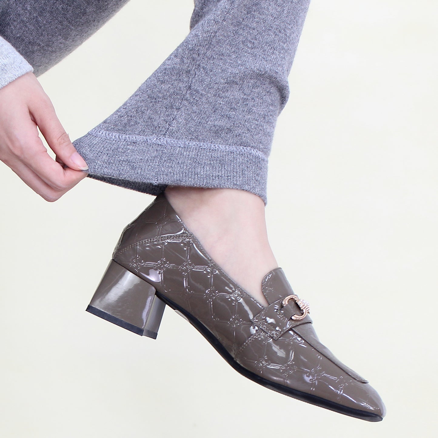 Women's cashmere pants