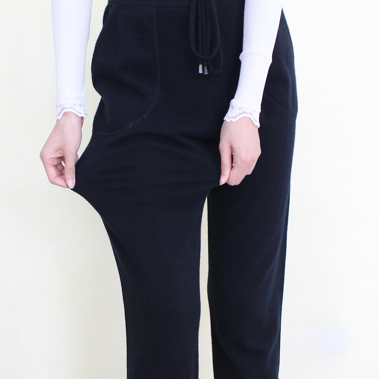 Women's cashmere pants