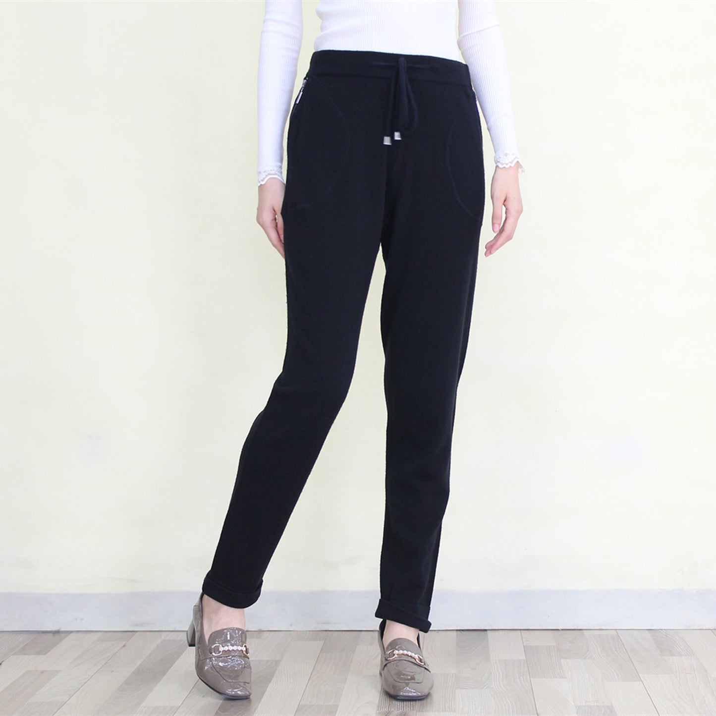 Women's cashmere pants
