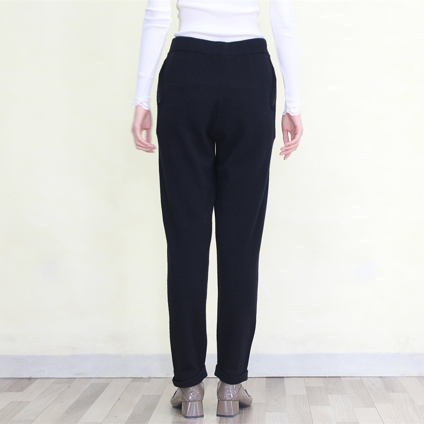 Women's cashmere pants