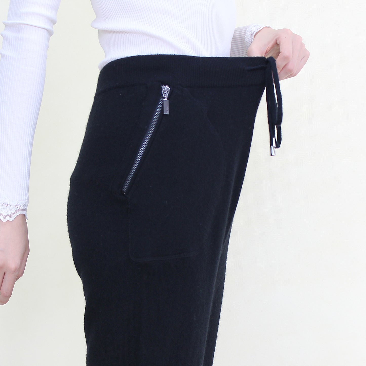 Women's cashmere pants