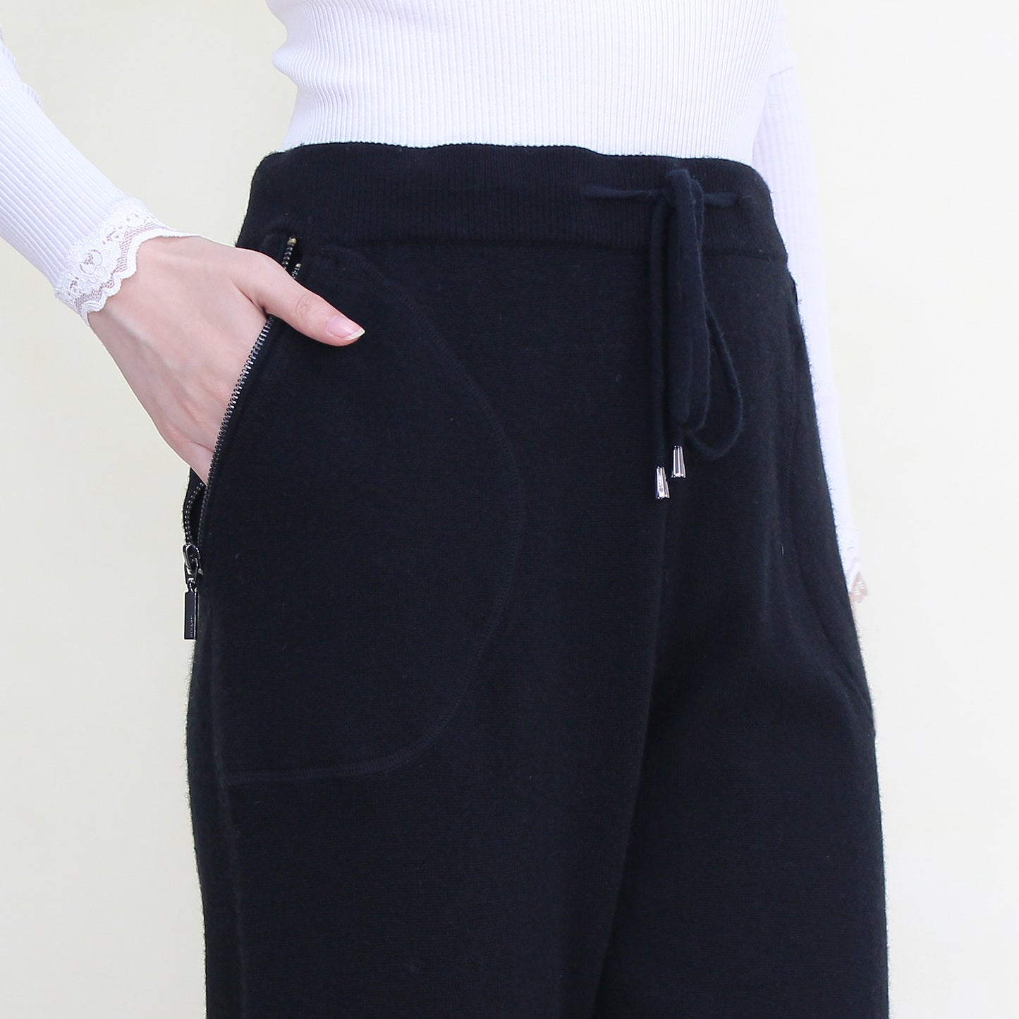 Women's cashmere pants