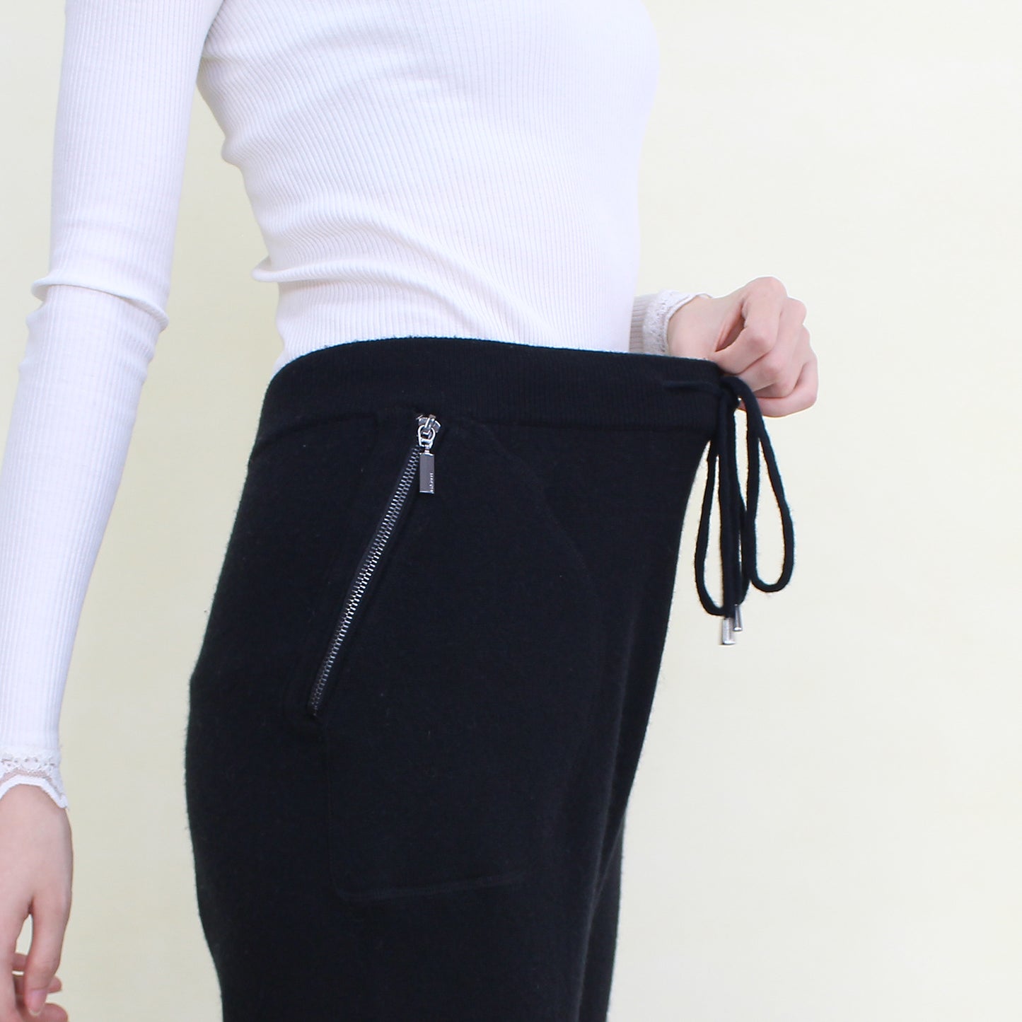 Women's cashmere pants