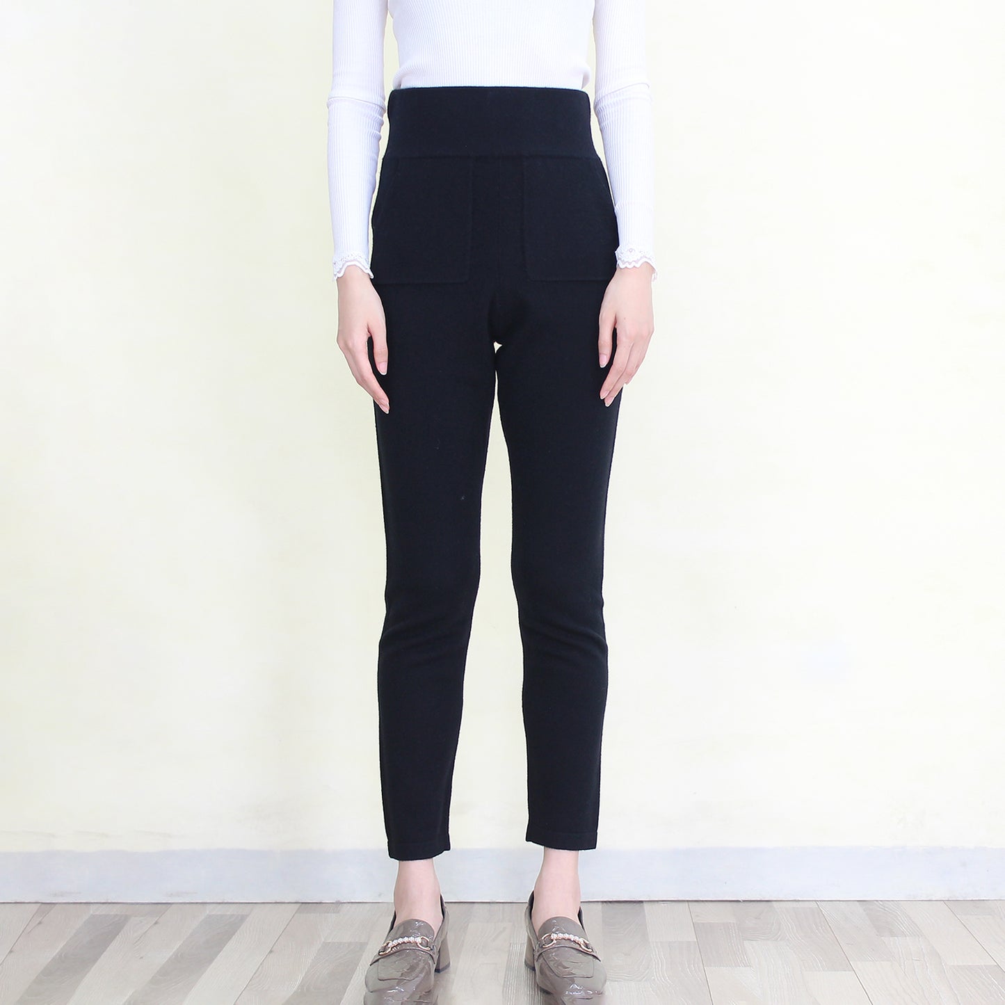 Women's cashmere pants
