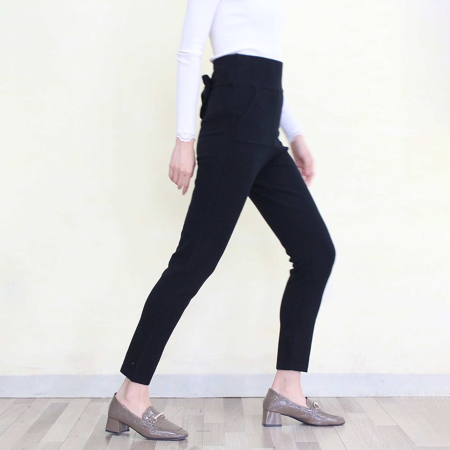 Women's cashmere pants