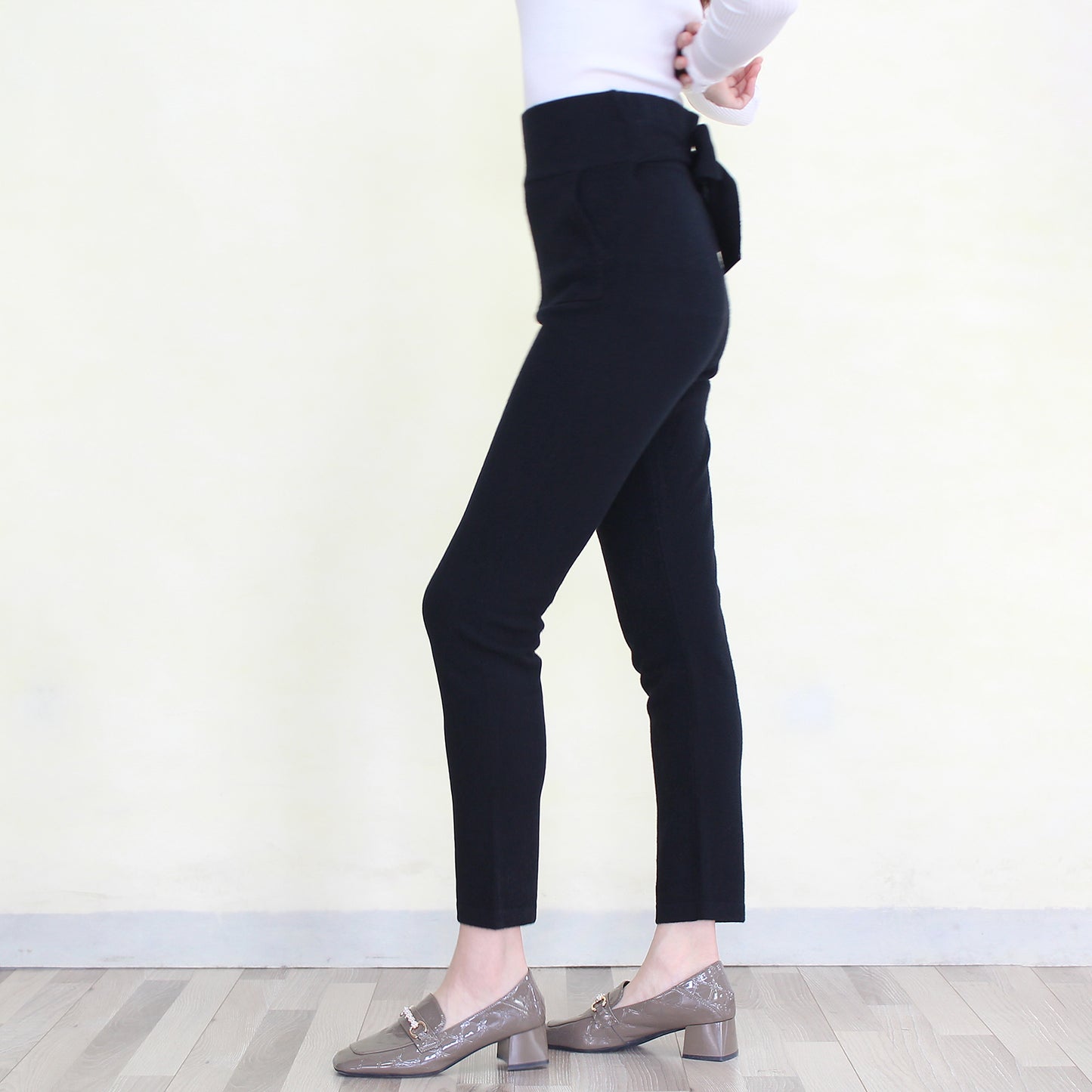 Women's cashmere pants