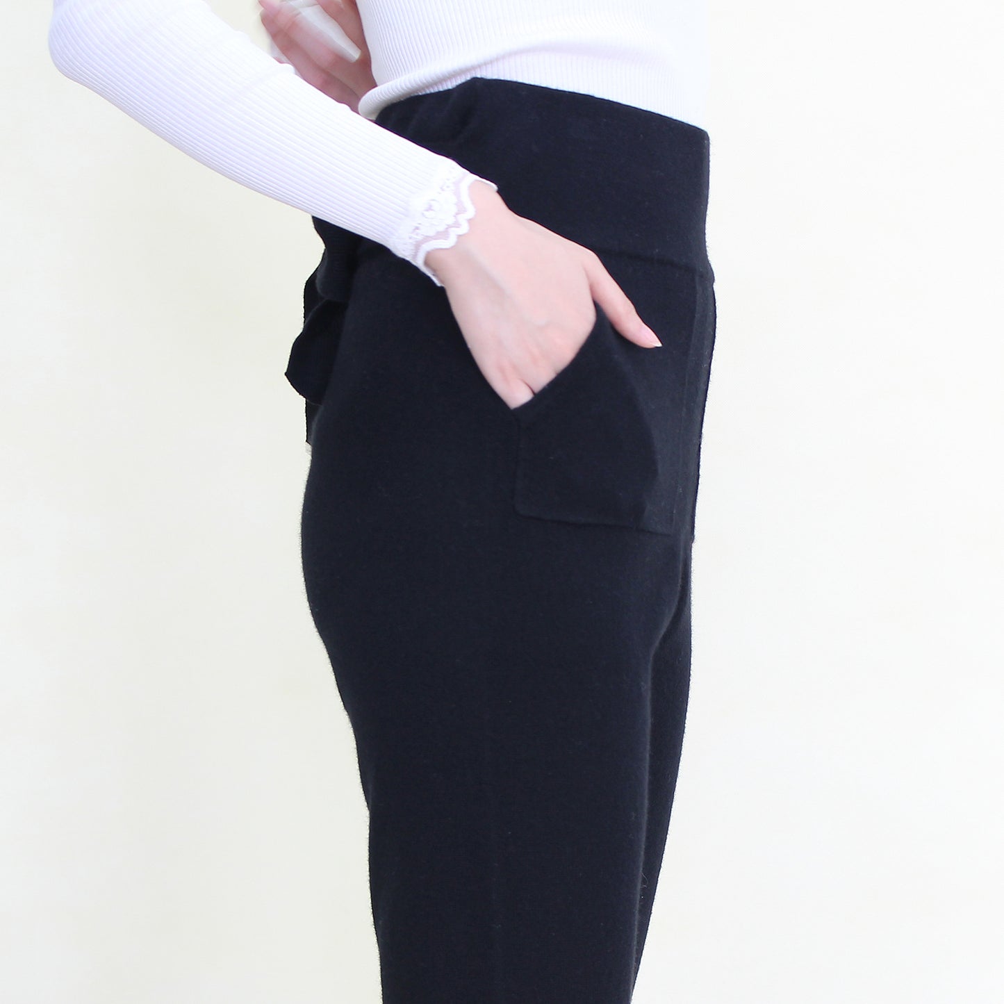 Women's cashmere pants