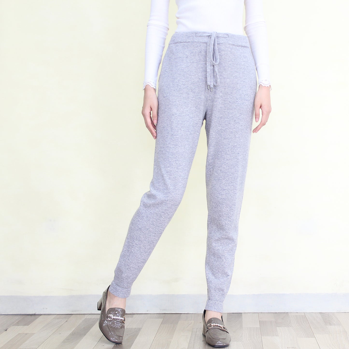 Women's cashmere pants