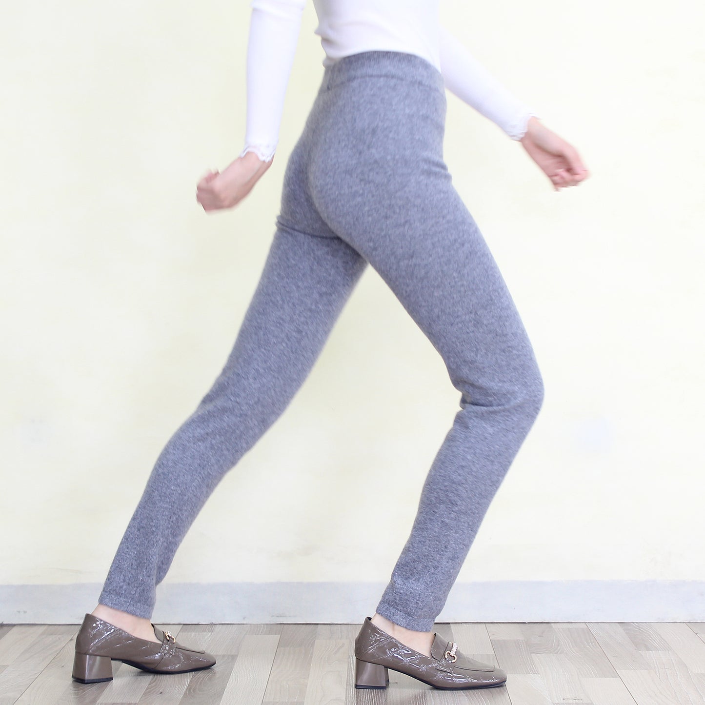 Women's cashmere pants