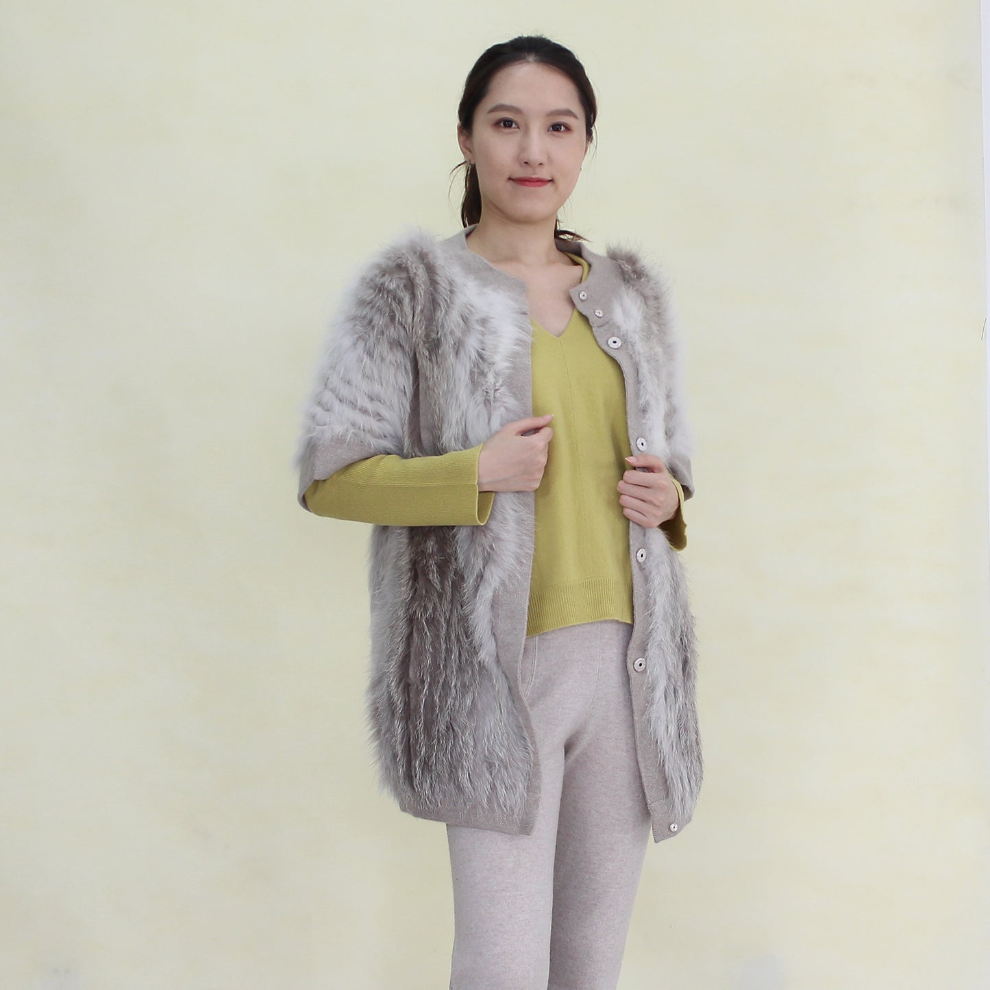 Women's cashmere cardigan with fox fur