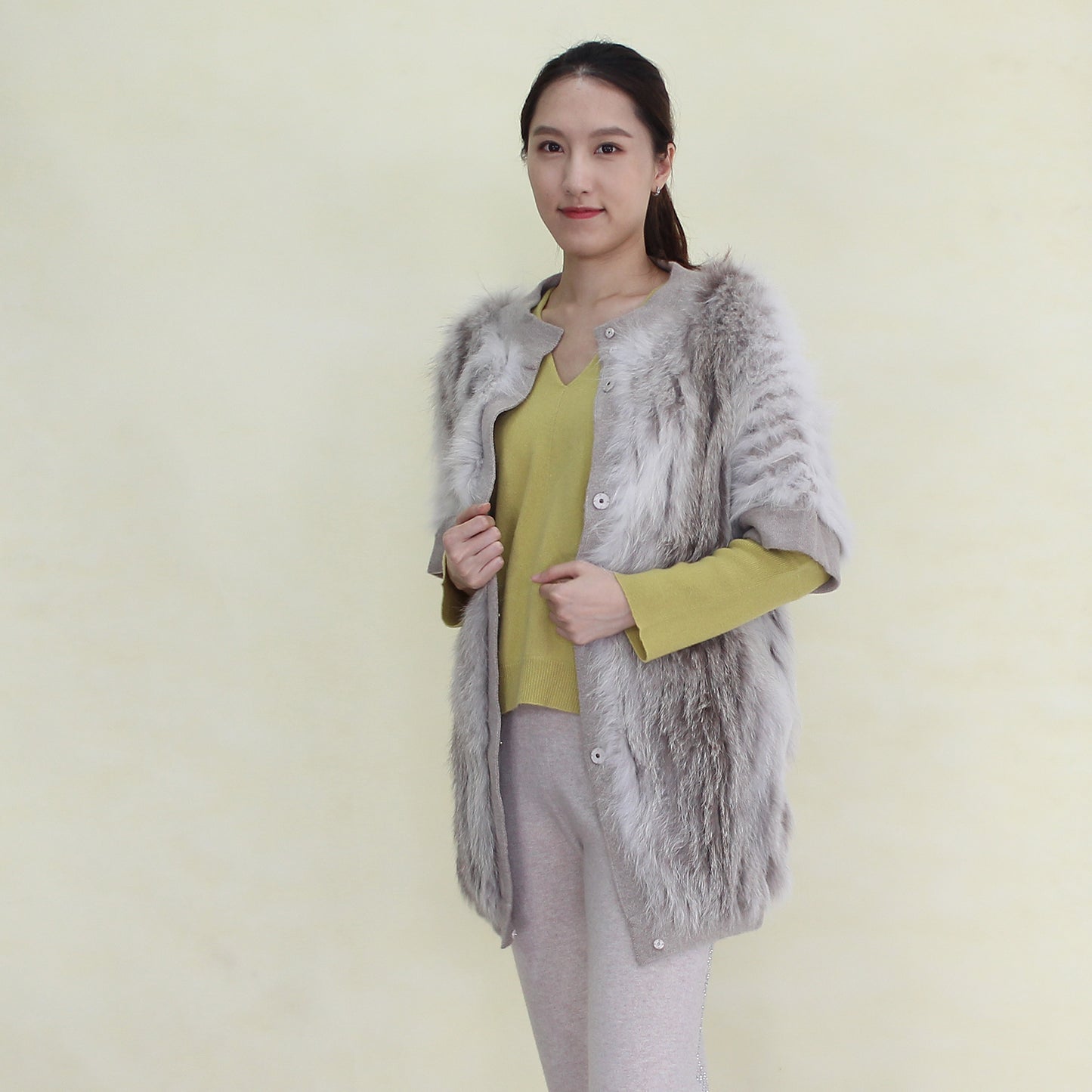Women's cashmere cardigan with fox fur