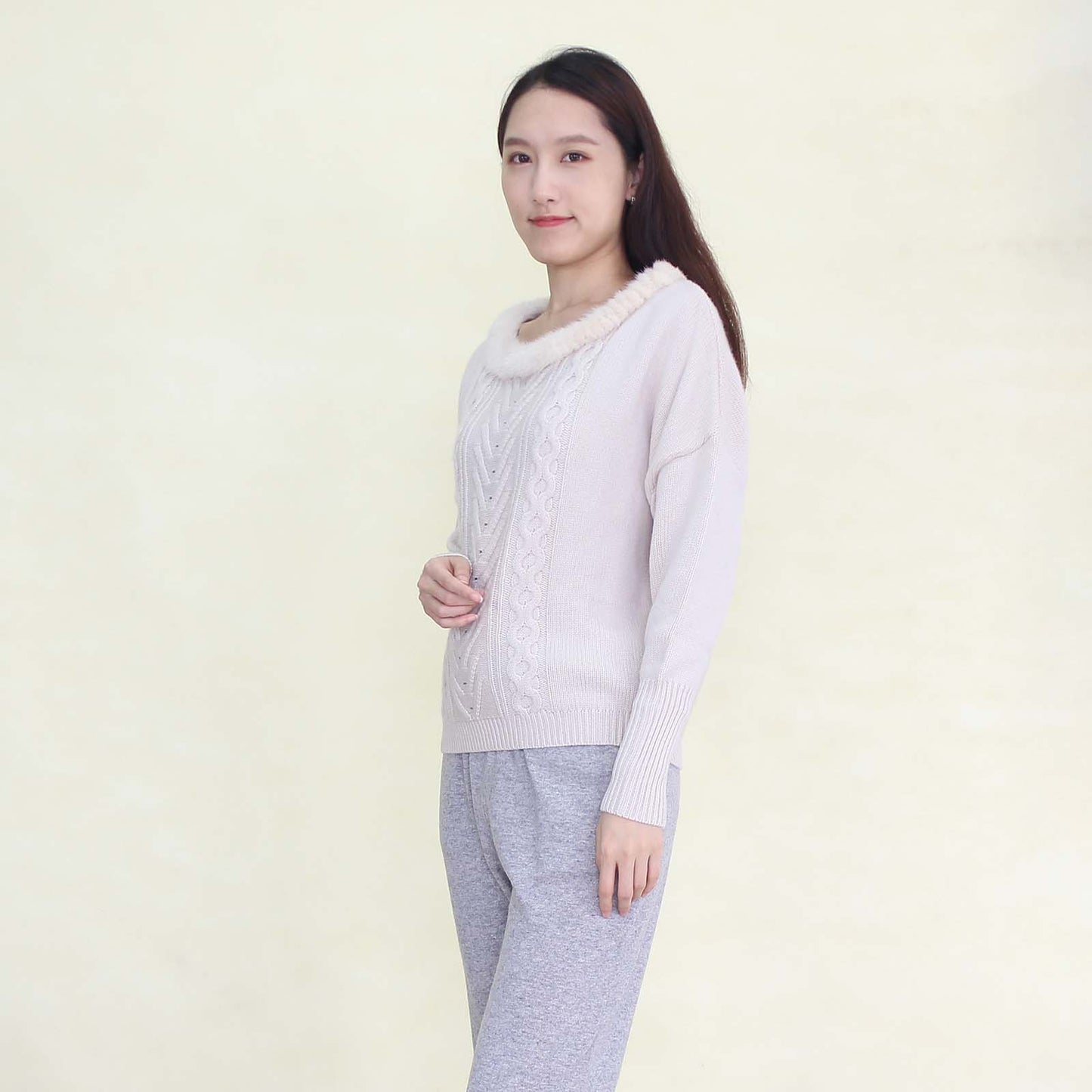 Women's cashmere pullover