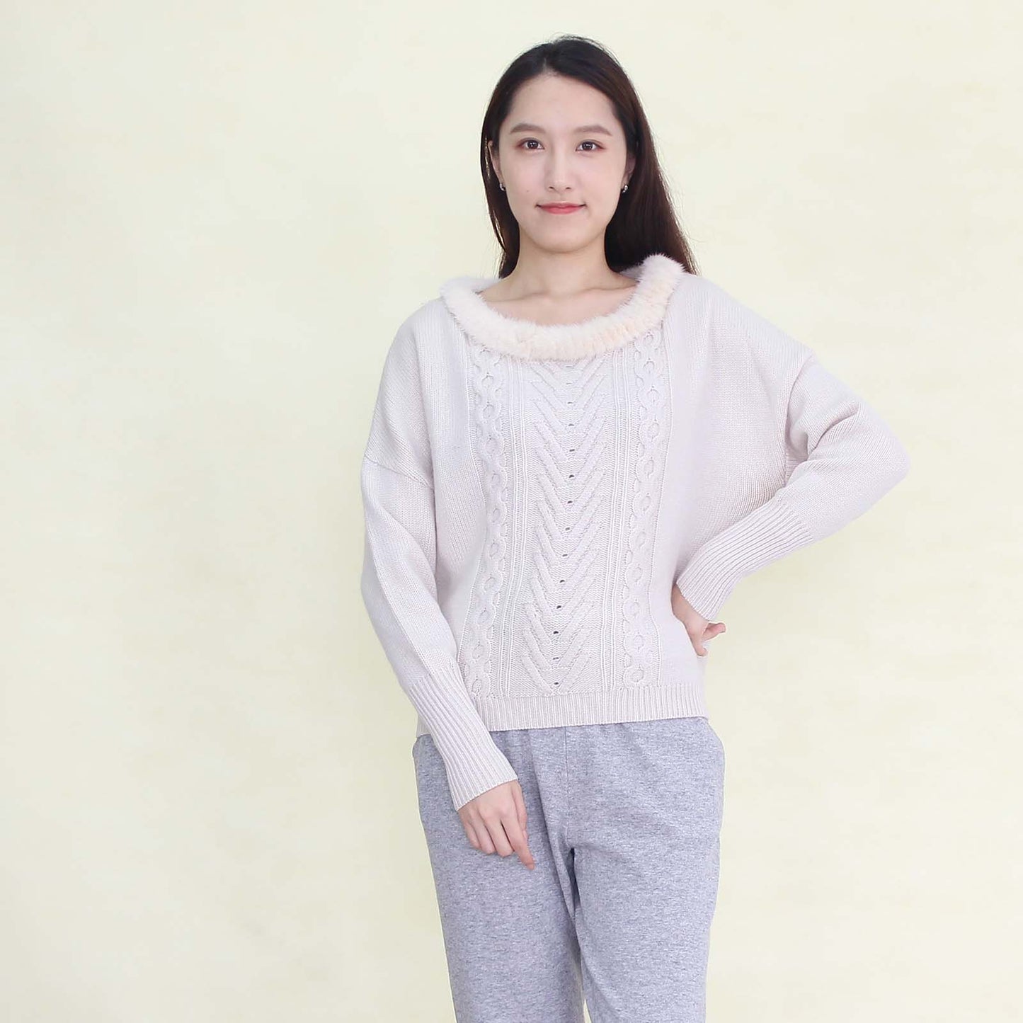 Women's cashmere pullover