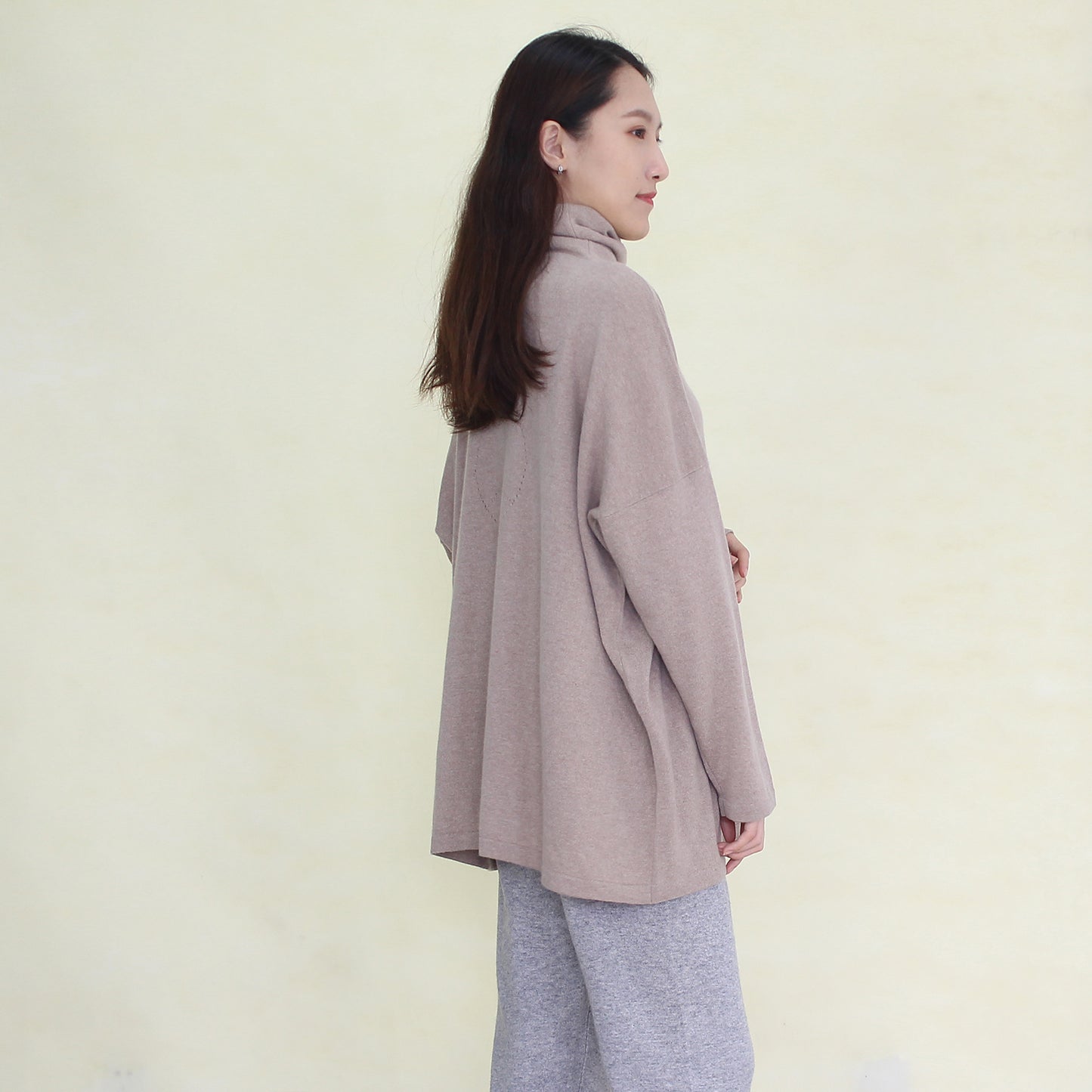 Women's cashmere pullover