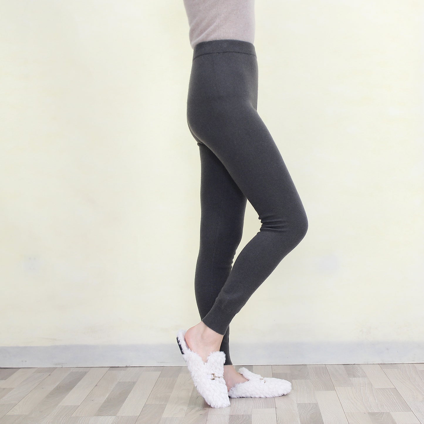 Women's cashmere pants