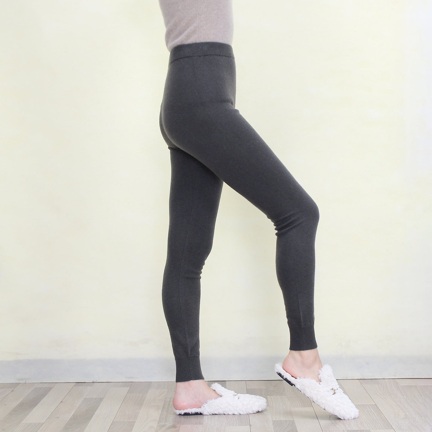 Women's cashmere pants