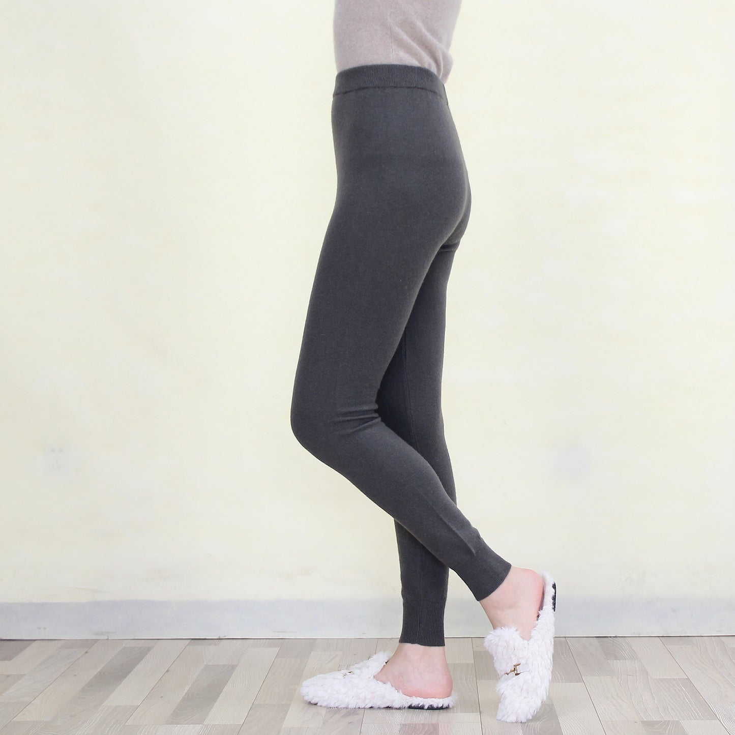 Women's cashmere pants