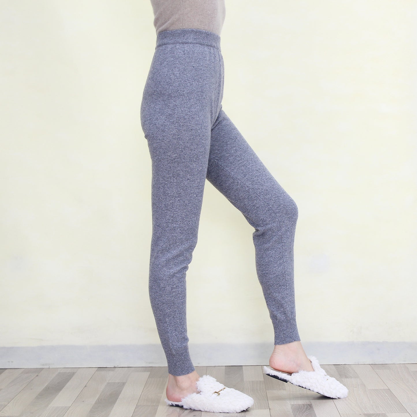 Women's cashmere pants