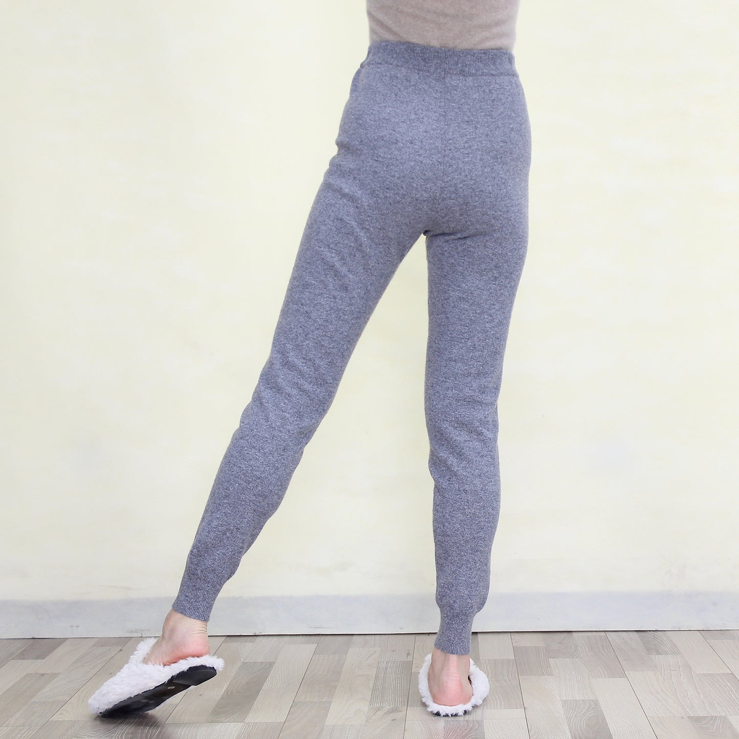 Women's cashmere pants