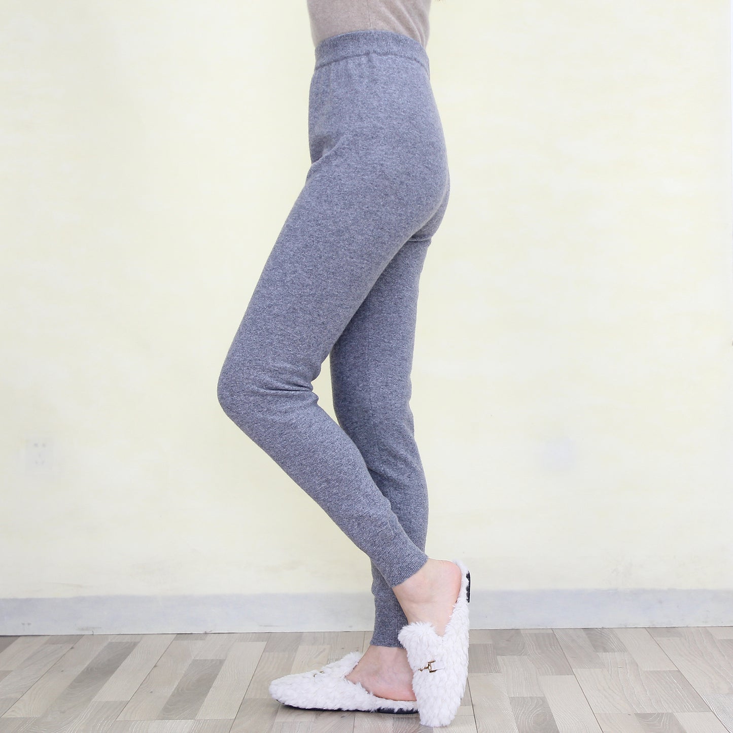 Women's cashmere pants