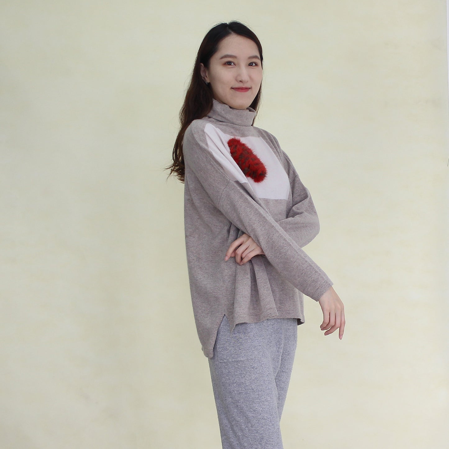 Women's cashmere pullover