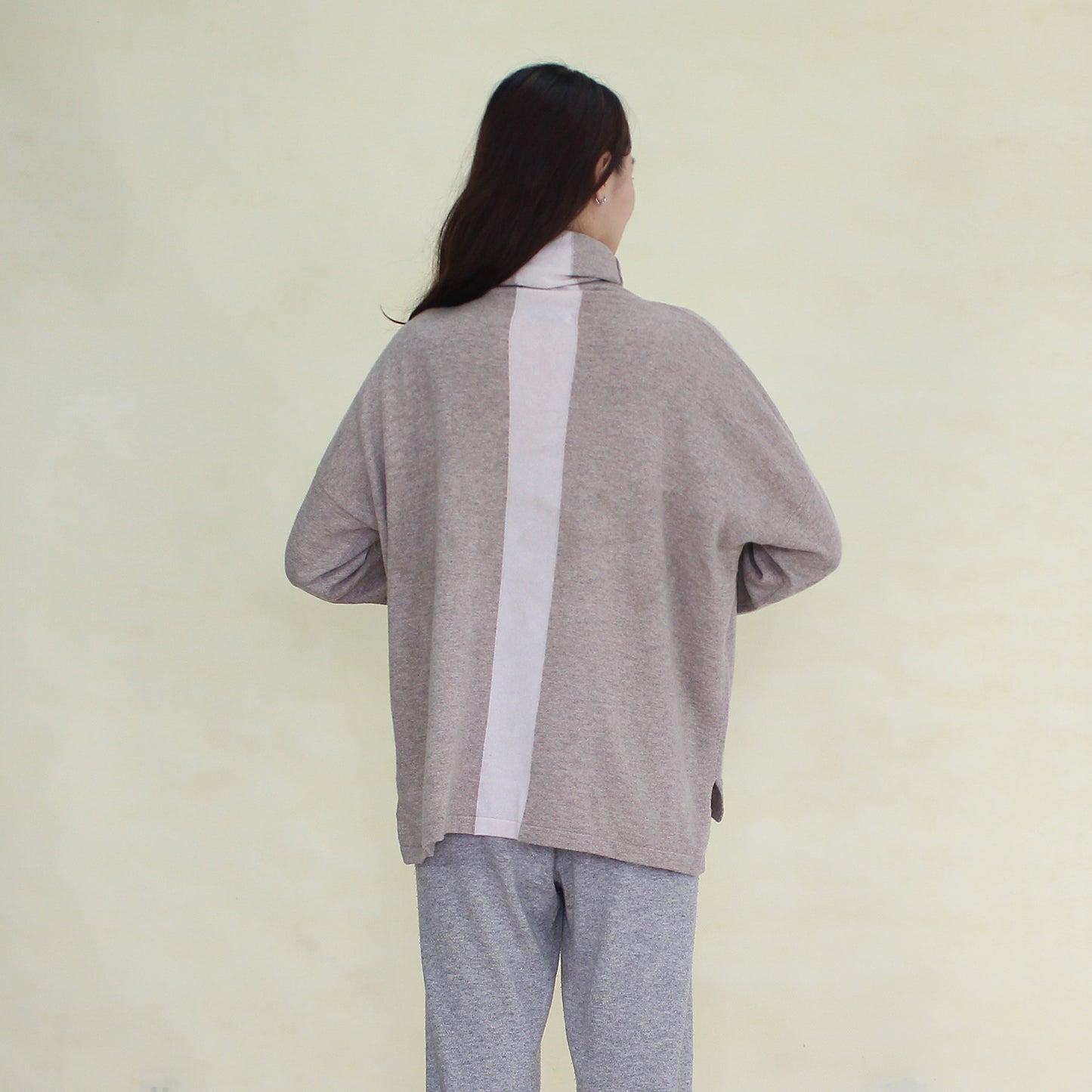 Women's cashmere pullover