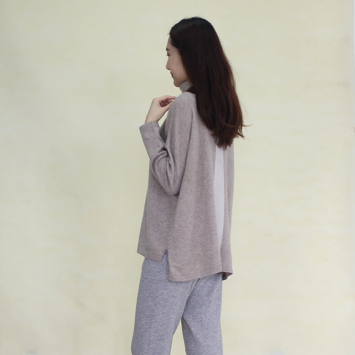 Women's cashmere pullover