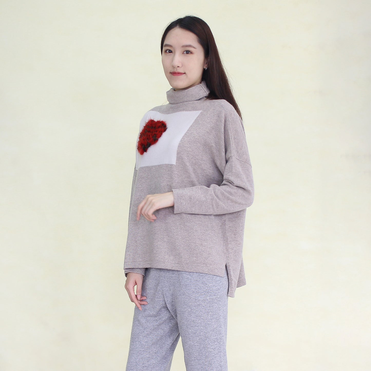 Women's cashmere pullover