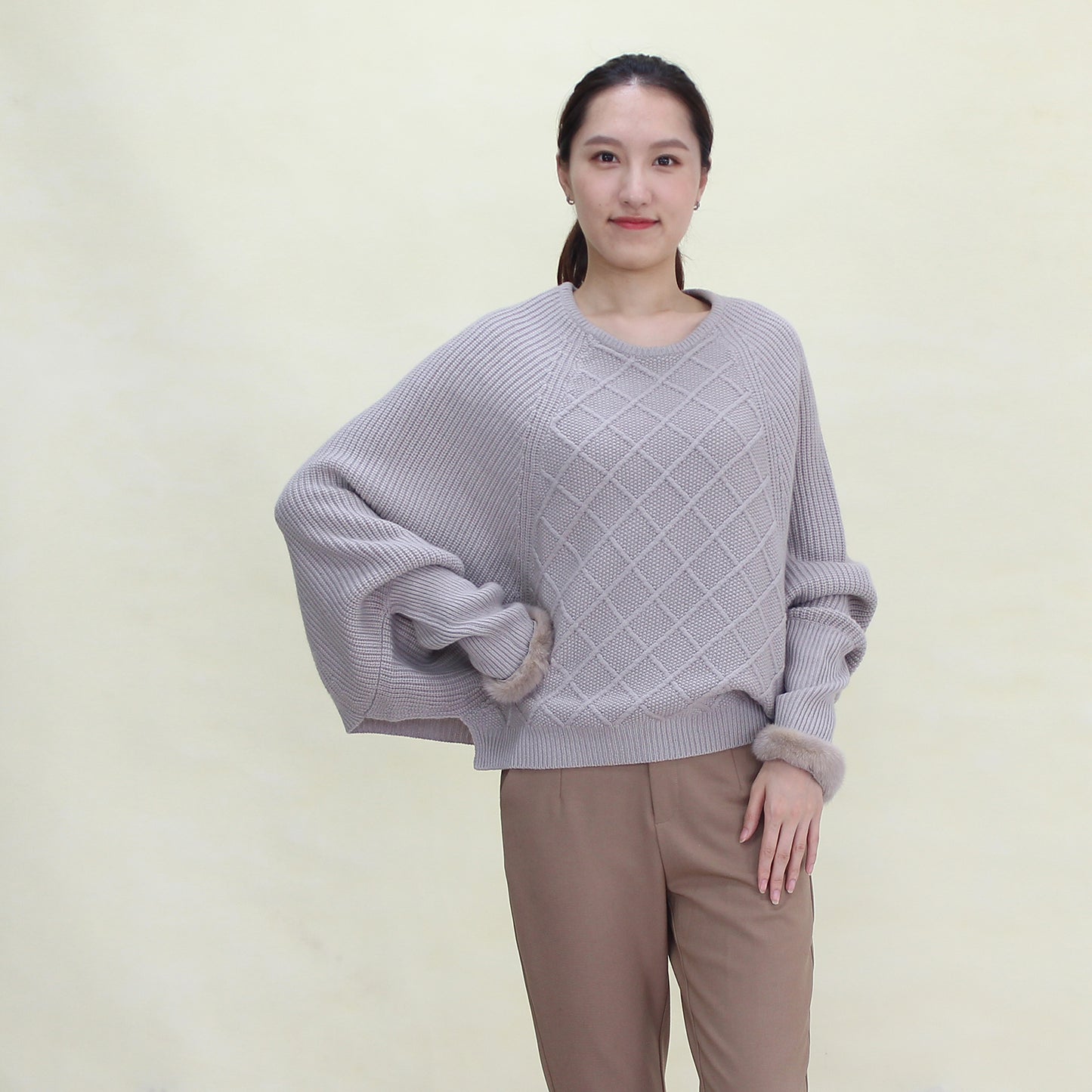 Women's cashmere pullover