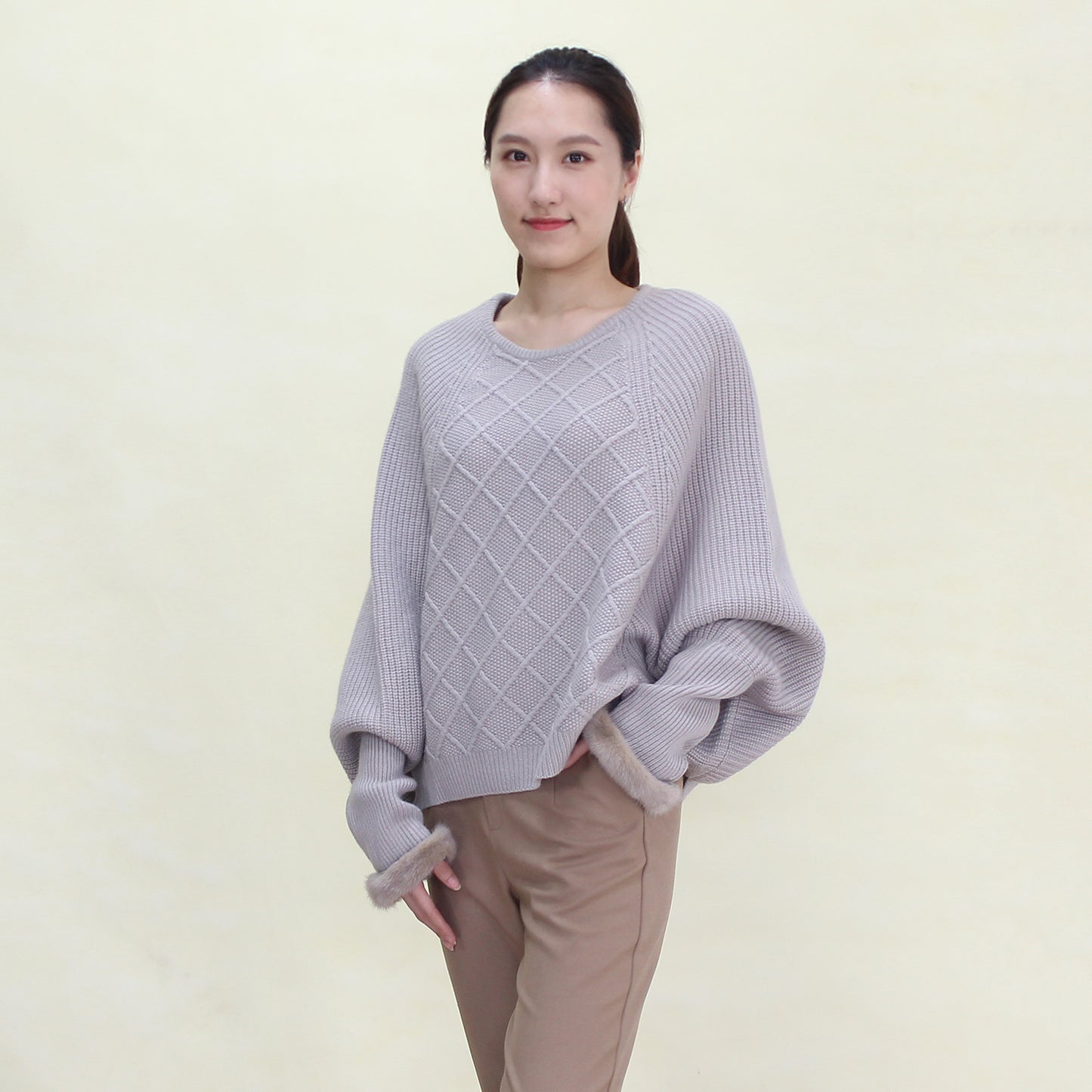 Women's cashmere pullover