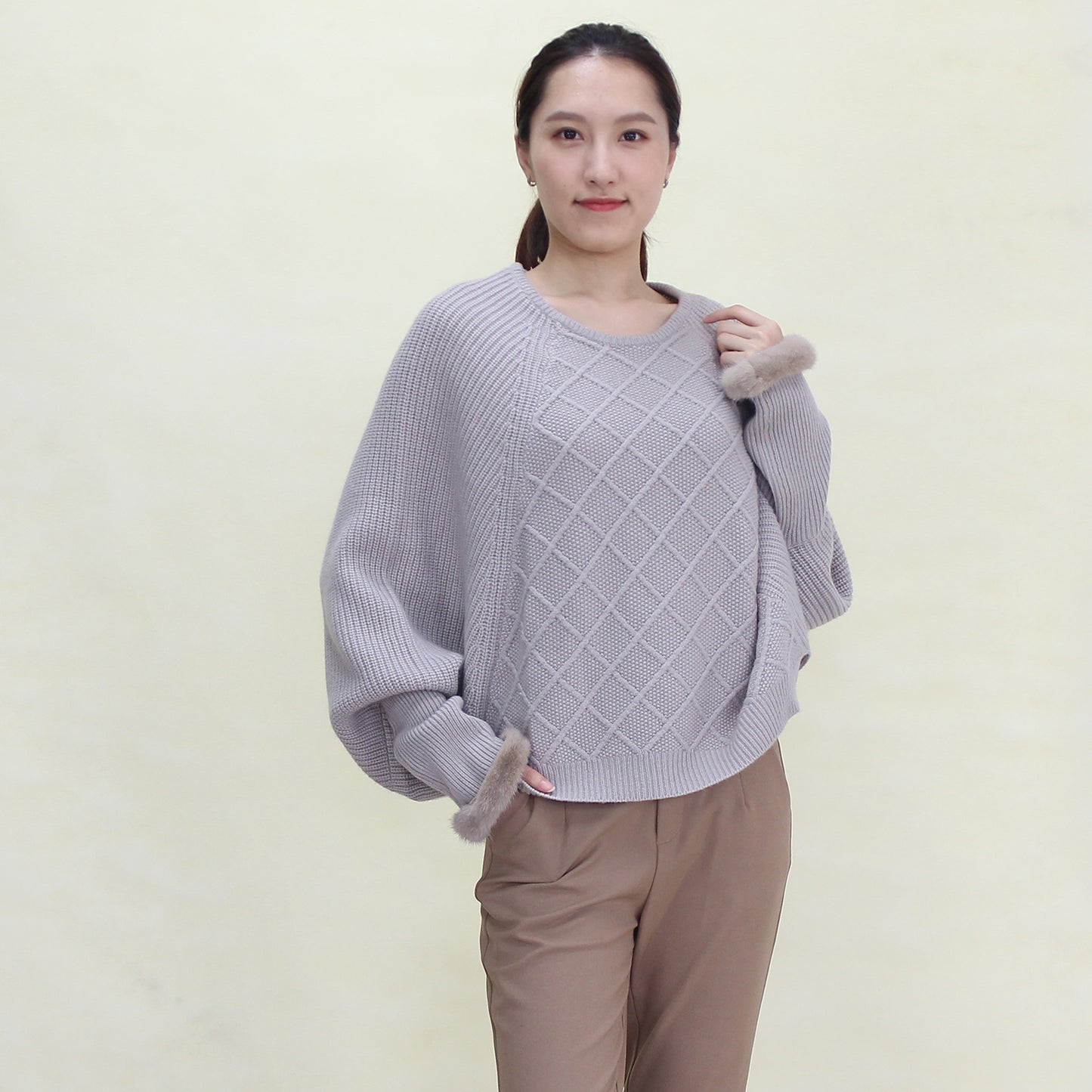 Women's cashmere pullover