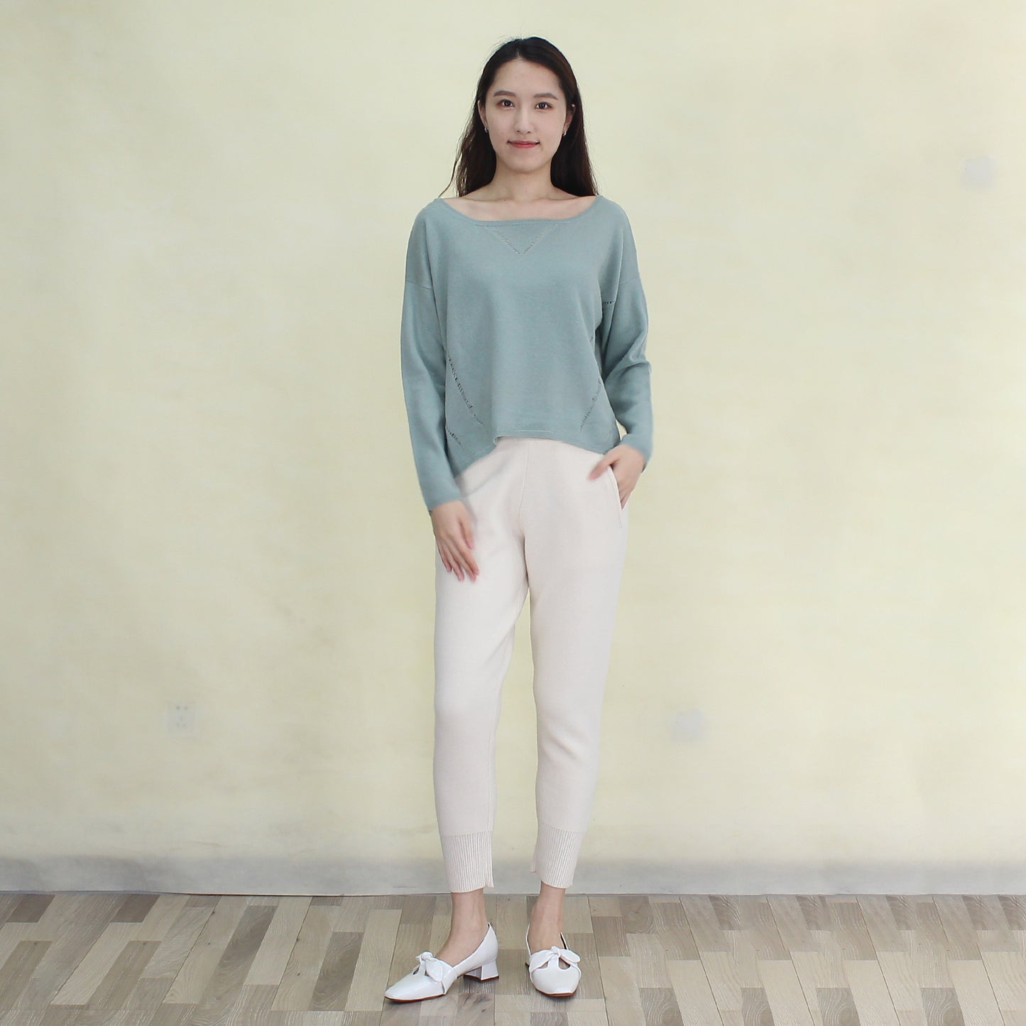 Women's cashmere pullover
