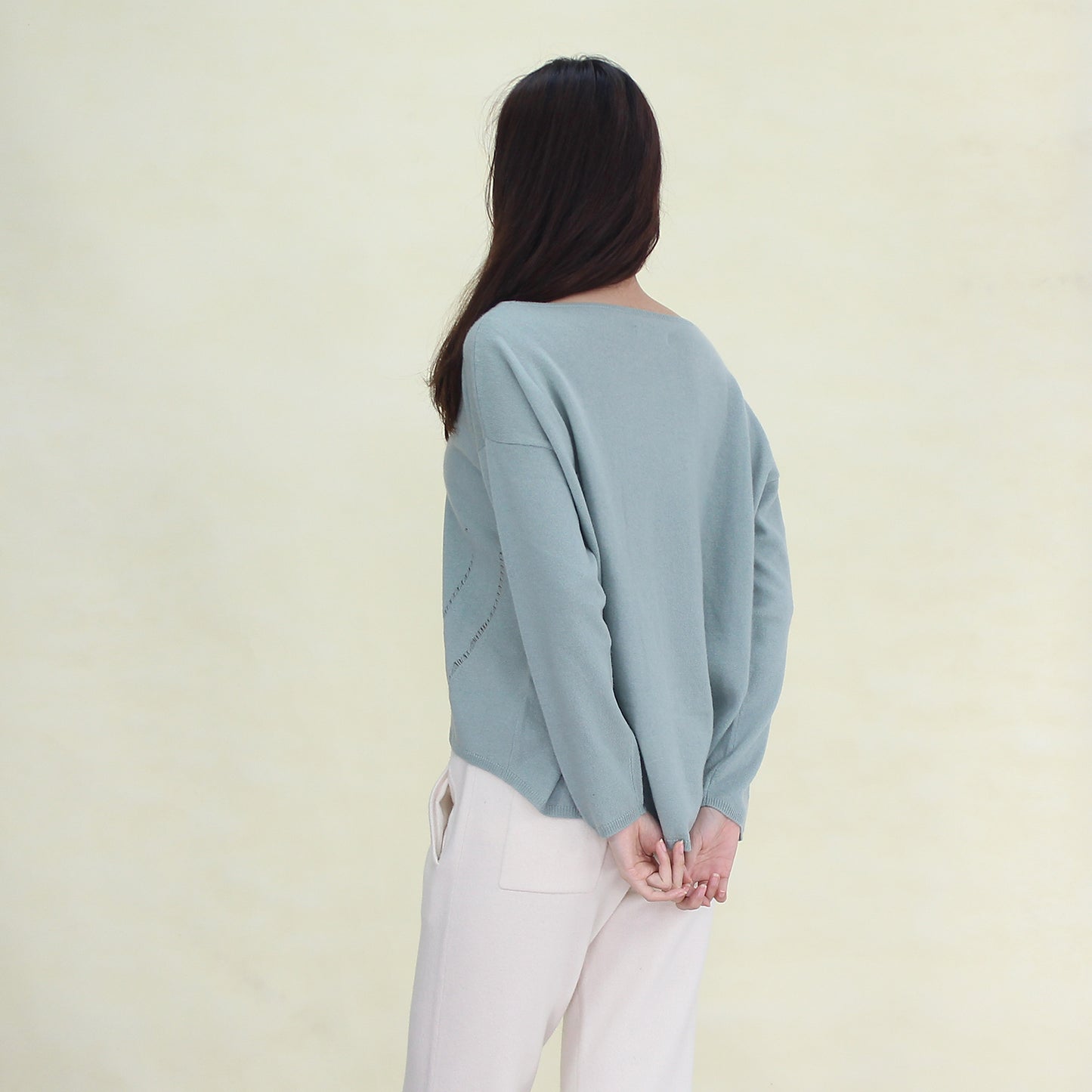 Women's cashmere pullover