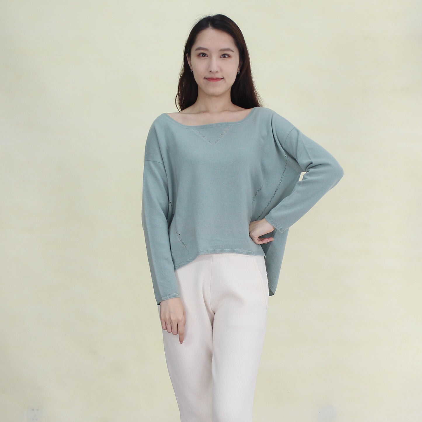 Women's cashmere pullover