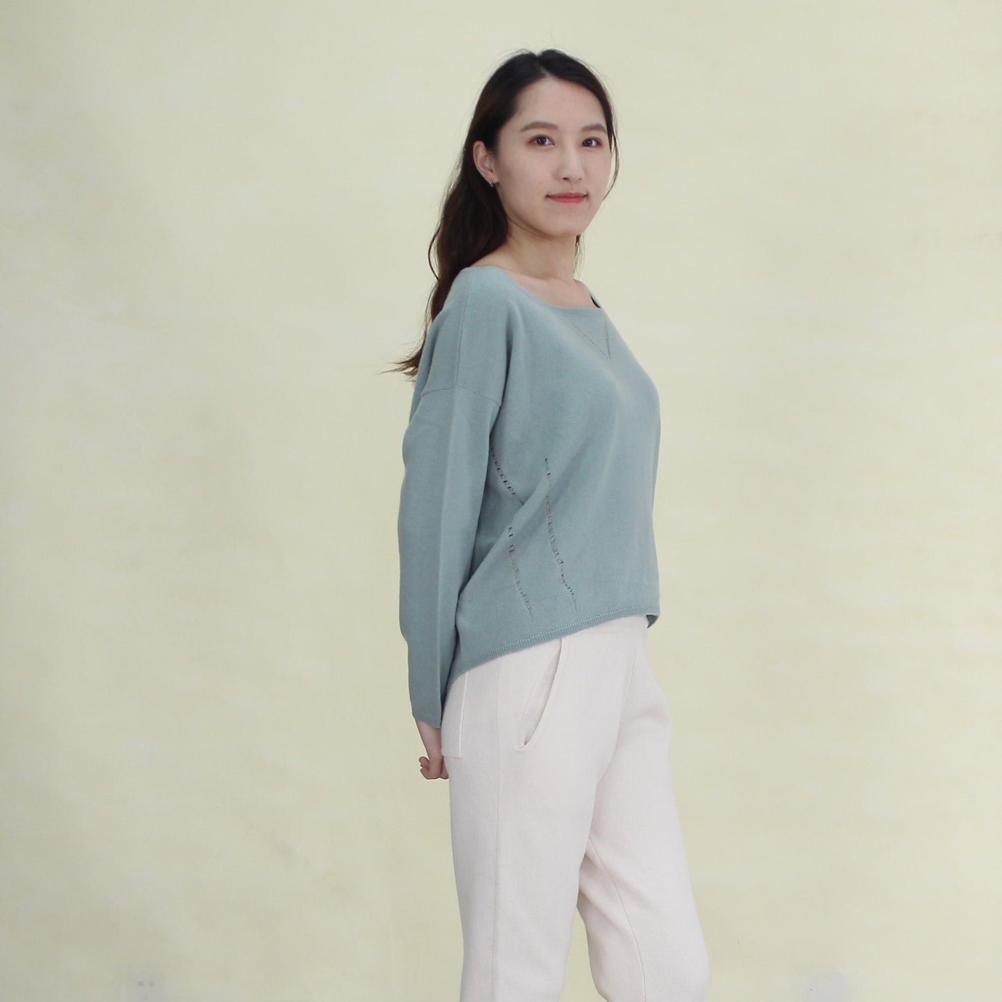 Women's cashmere pullover