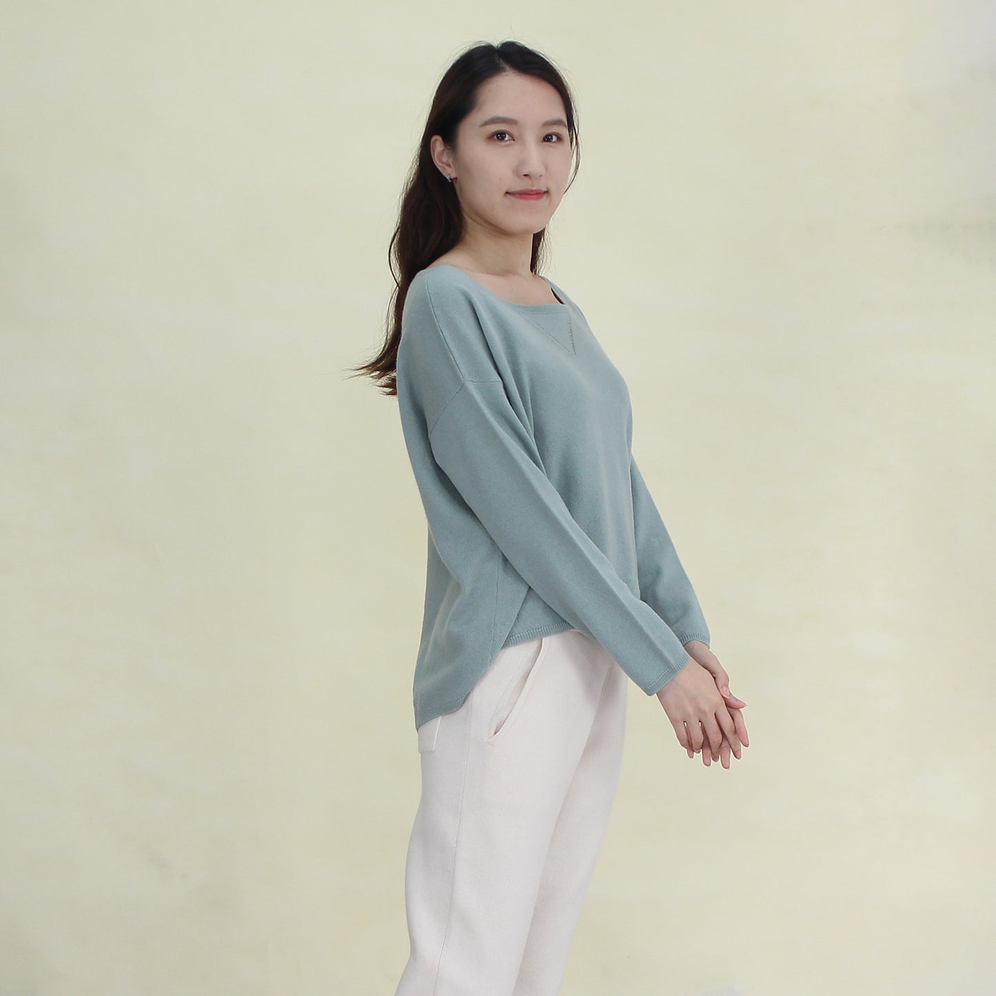 Women's cashmere pullover