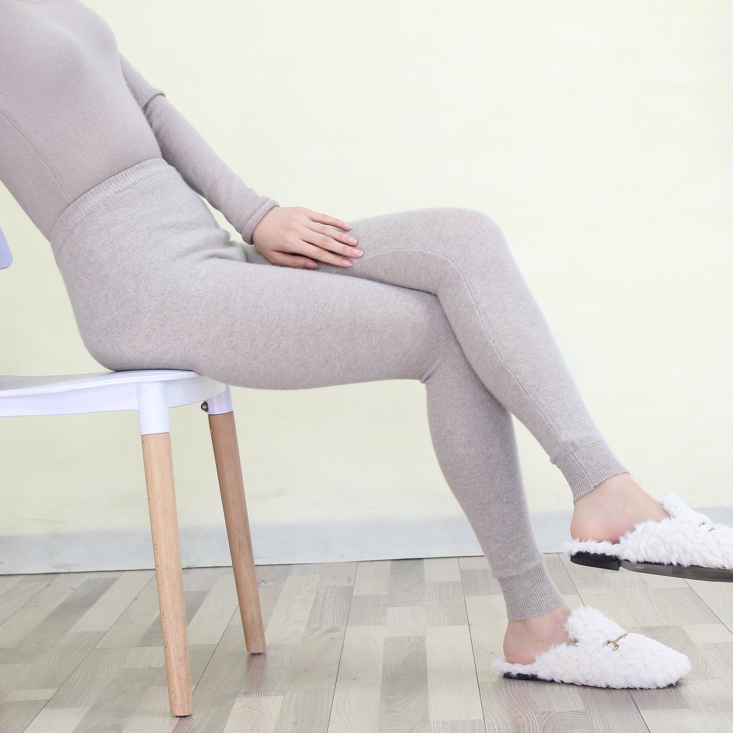 Women's cashmere pants