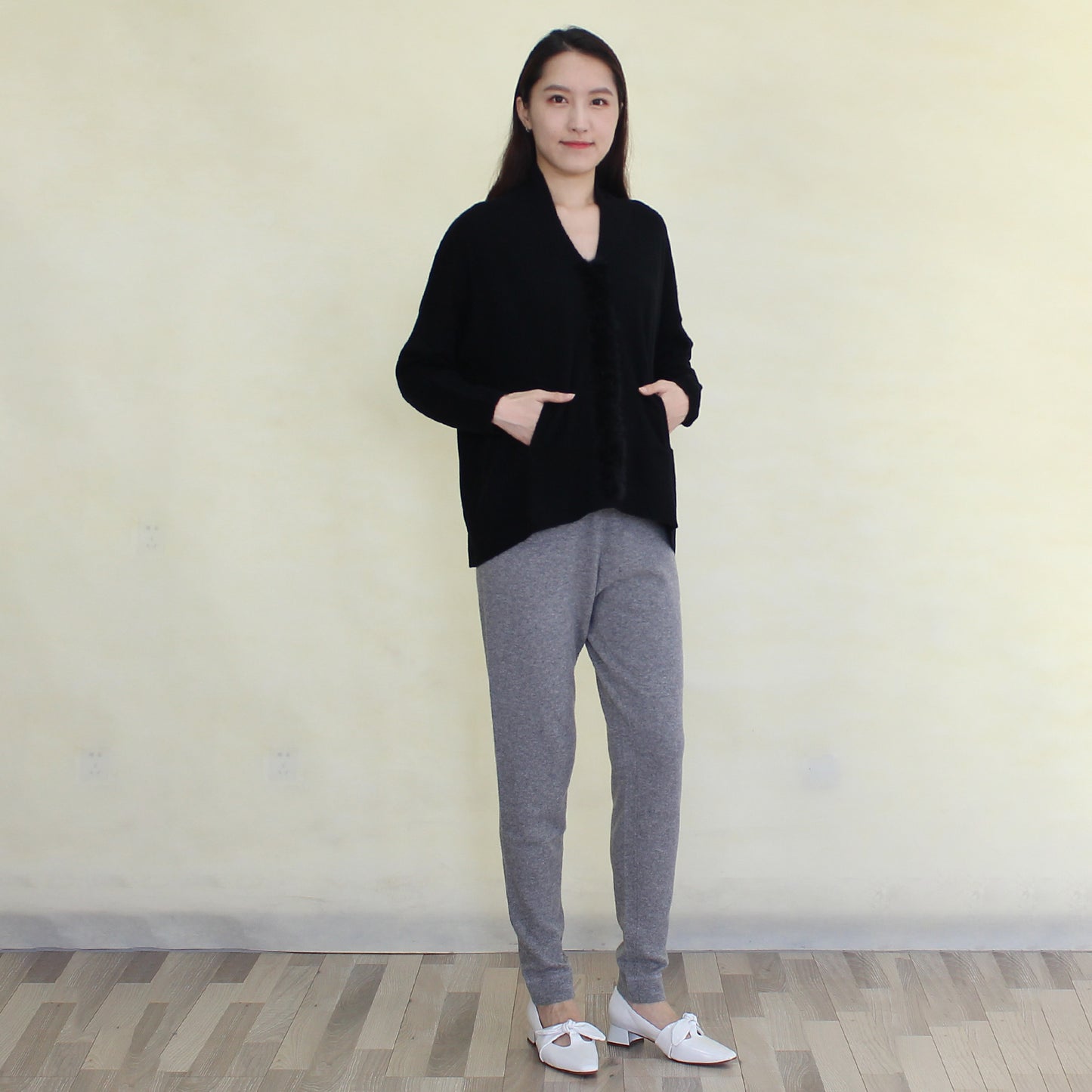 Women's cashmere pullover with mink