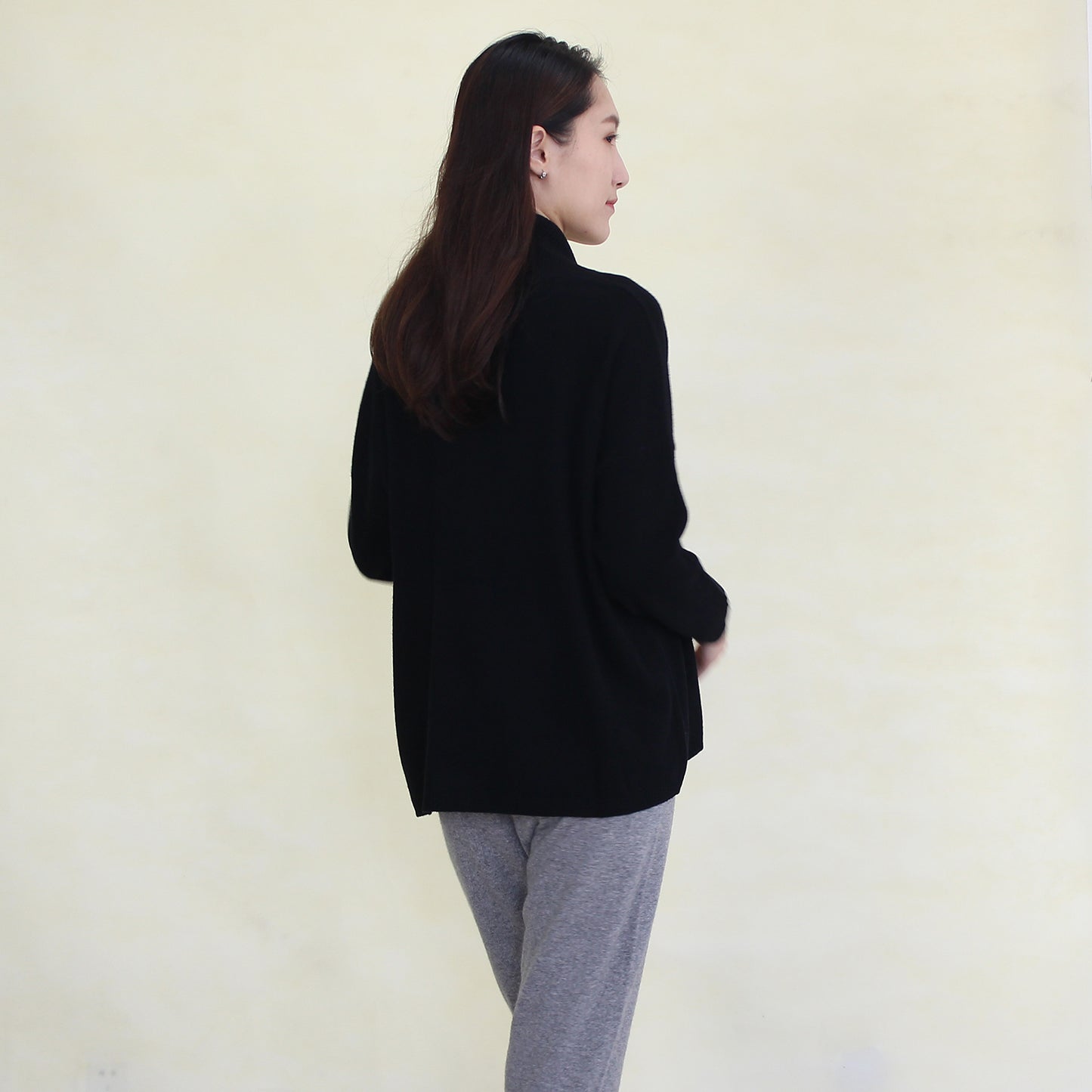 Women's cashmere pullover with mink